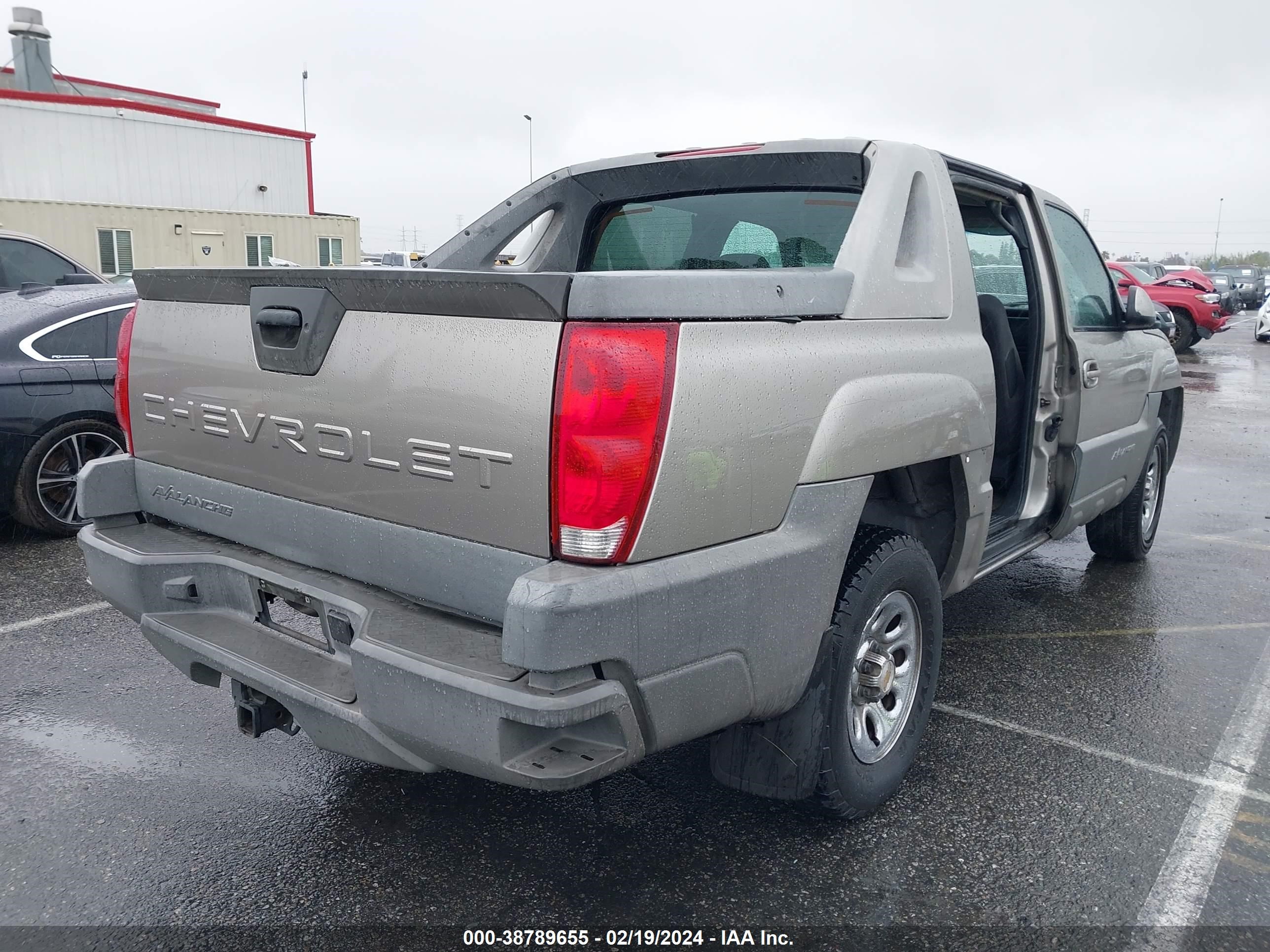 Photo 3 VIN: 3GNEC13T82G244624 - CHEVROLET AVALANCHE 