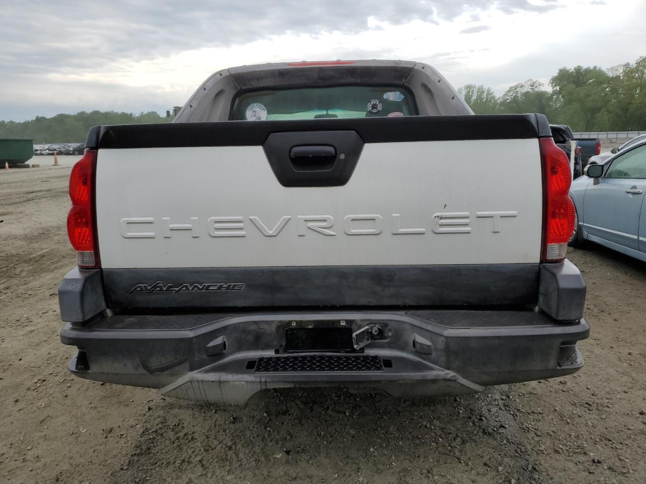 Photo 5 VIN: 3GNEC13T83G201001 - CHEVROLET AVALANCHE 