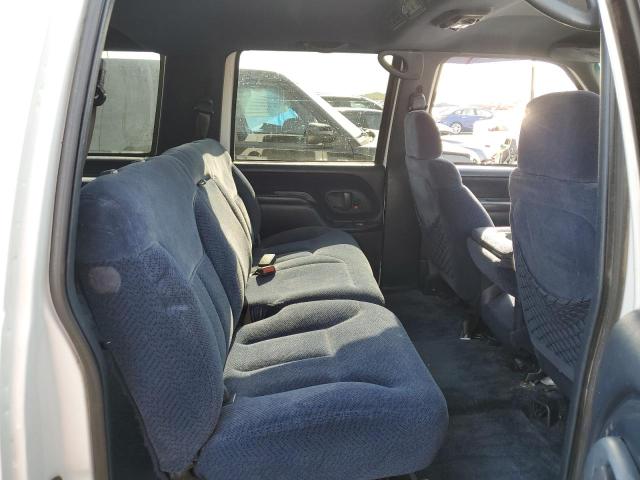 Photo 10 VIN: 3GNEC16R0XG119933 - CHEVROLET SUBURBAN C 