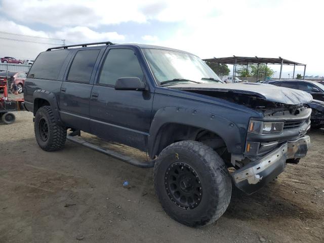 Photo 3 VIN: 3GNEC16R0XG216503 - CHEVROLET SUBURBAN 