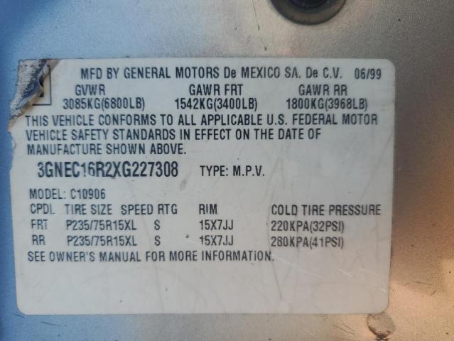 Photo 13 VIN: 3GNEC16R2XG227308 - CHEVROLET SUBURBAN 