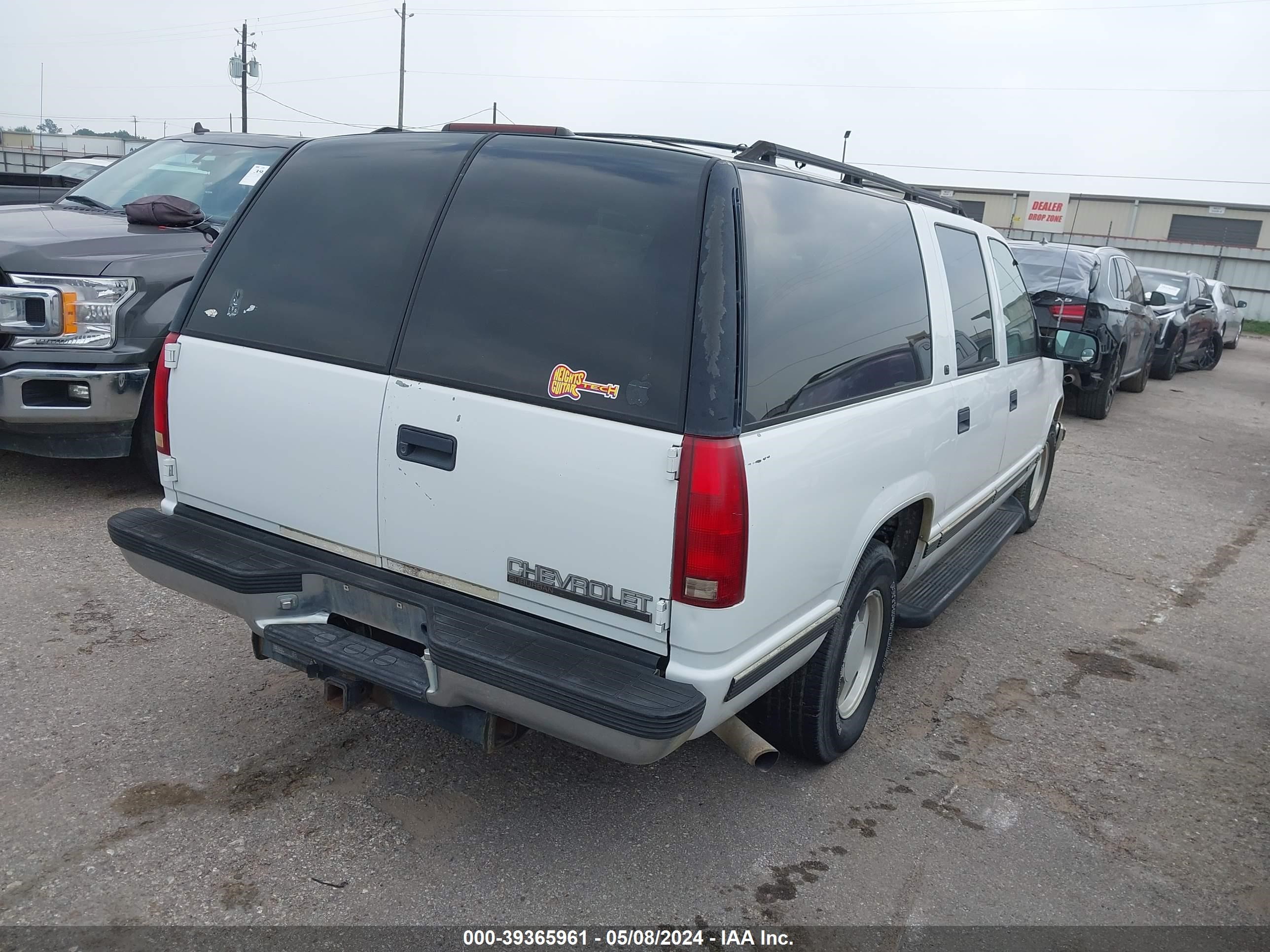 Photo 3 VIN: 3GNEC16R9XG109238 - CHEVROLET EXPRESS 