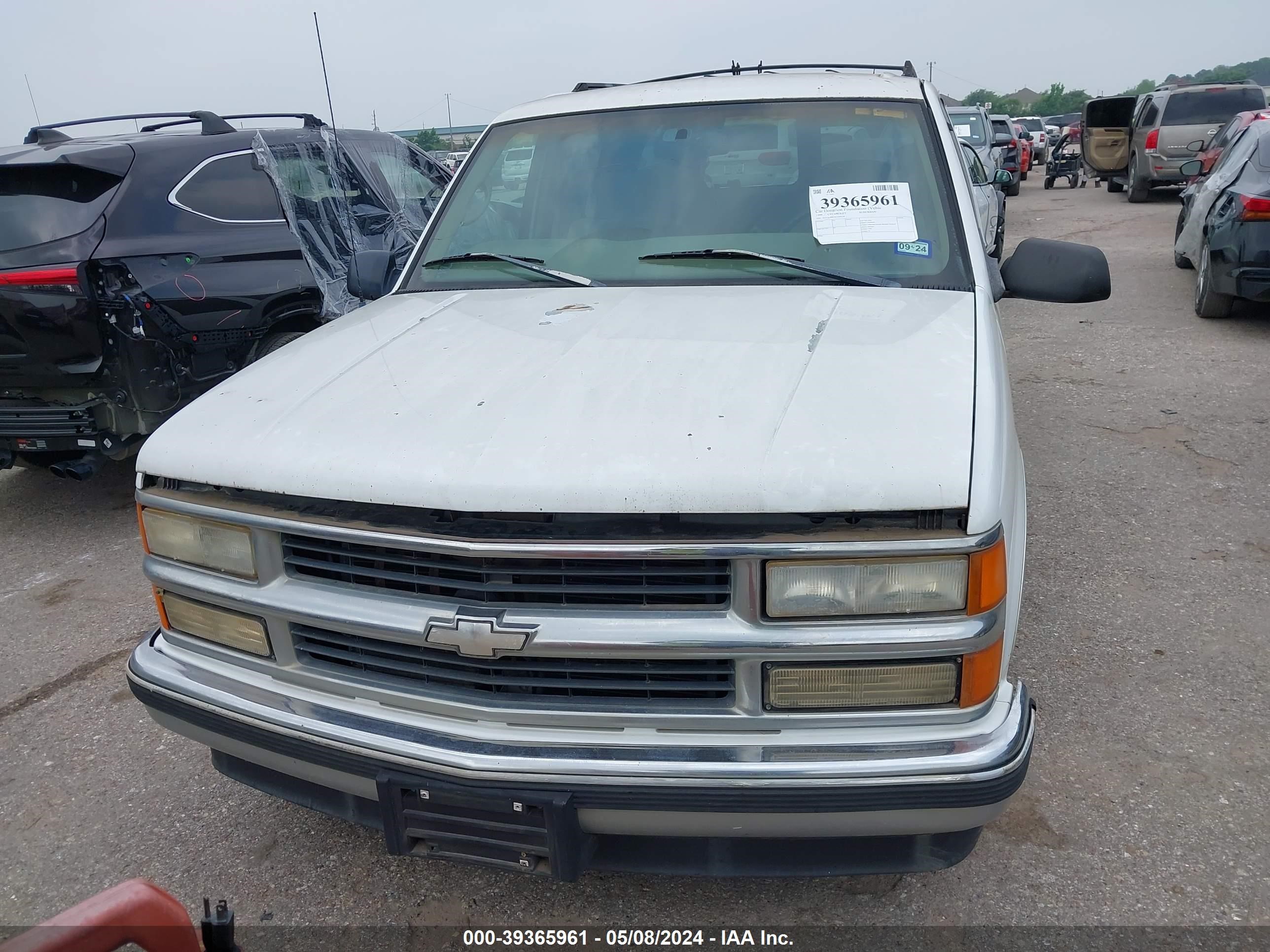 Photo 5 VIN: 3GNEC16R9XG109238 - CHEVROLET EXPRESS 