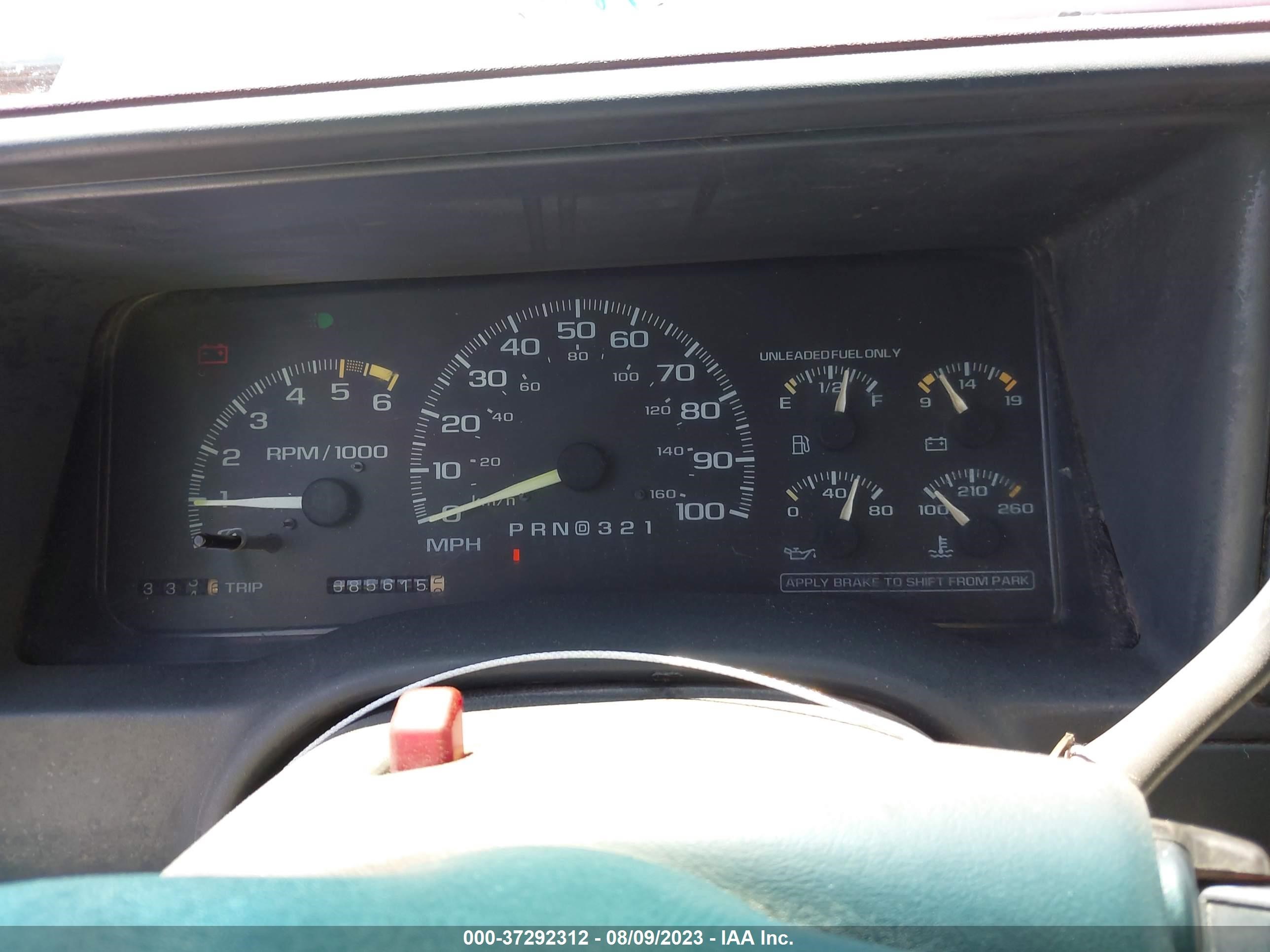 Photo 6 VIN: 3GNEC16RXTG126981 - CHEVROLET SUBURBAN 