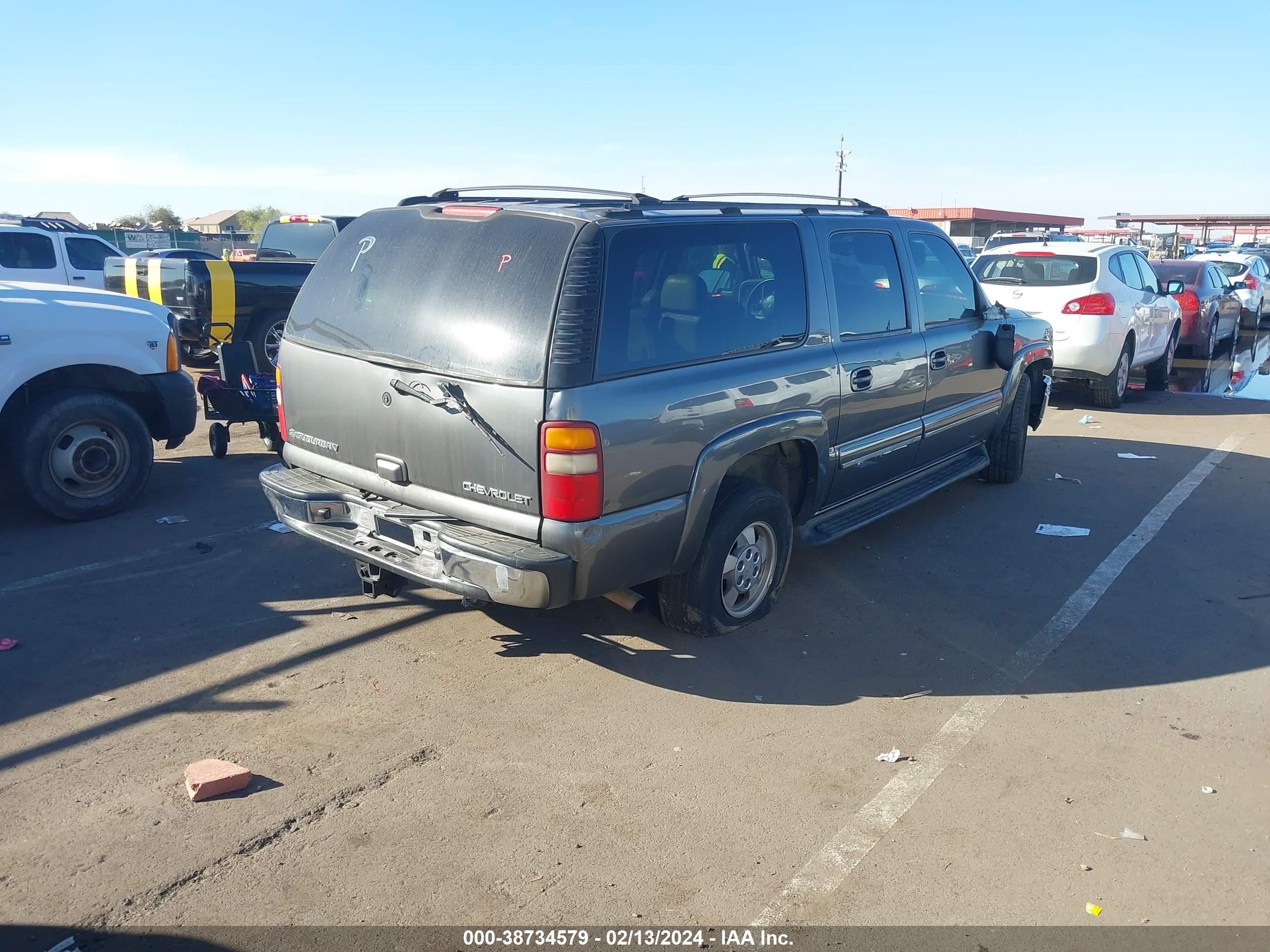 Photo 3 VIN: 3GNEC16T02G273692 - CHEVROLET EXPRESS 