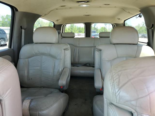 Photo 9 VIN: 3GNEC16T11G179657 - CHEVROLET SUBURBAN 