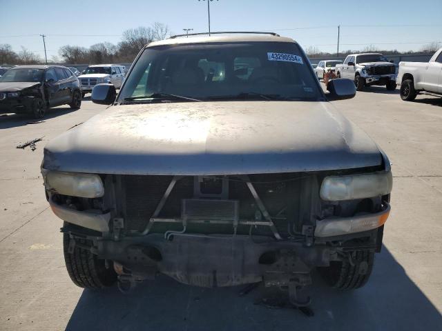 Photo 4 VIN: 3GNEC16T11G180503 - CHEVROLET SUBURBAN 