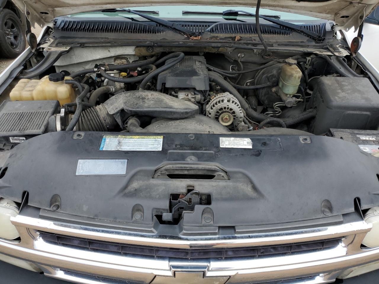 Photo 10 VIN: 3GNEC16T1YG205894 - CHEVROLET SUBURBAN 