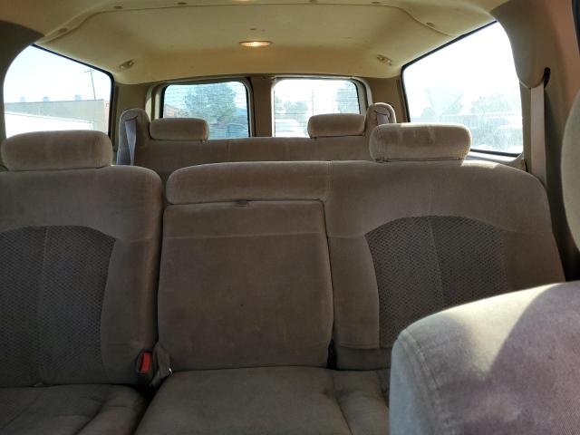 Photo 9 VIN: 3GNEC16T2YG160819 - CHEVROLET SUBURBAN C 