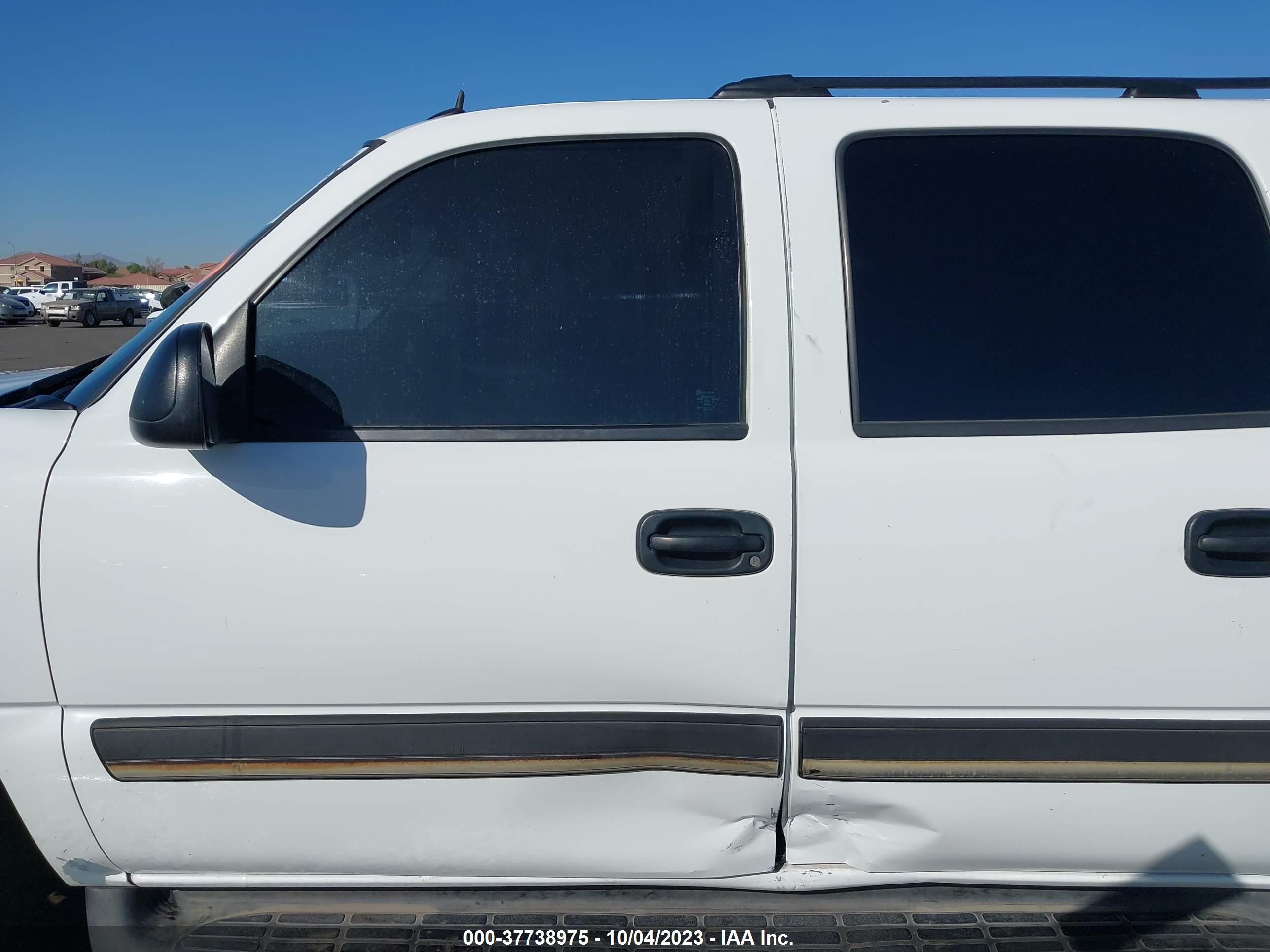 Photo 13 VIN: 3GNEC16T64G340413 - CHEVROLET SUBURBAN 