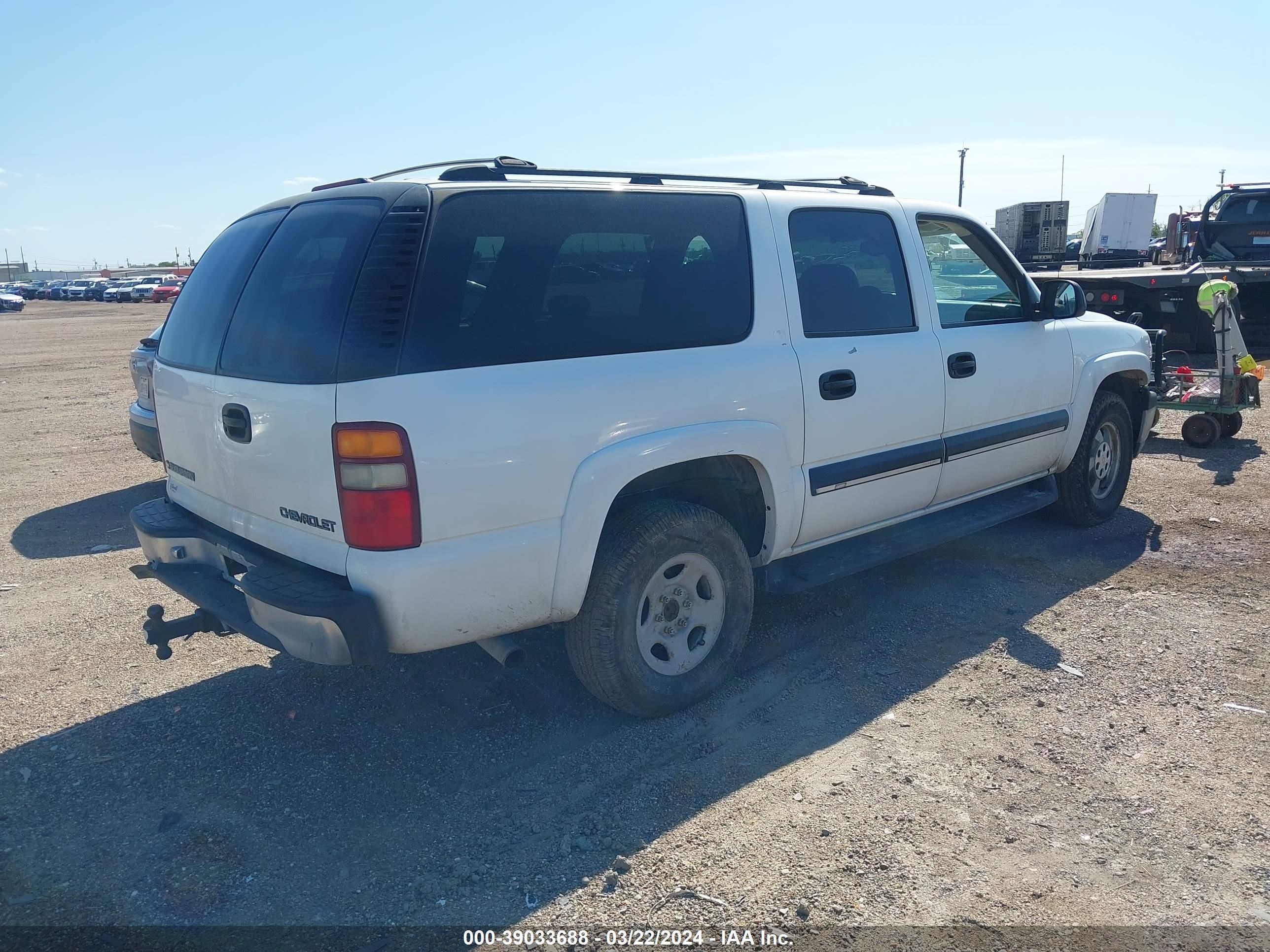 Photo 3 VIN: 3GNEC16TX1G215510 - CHEVROLET EXPRESS 