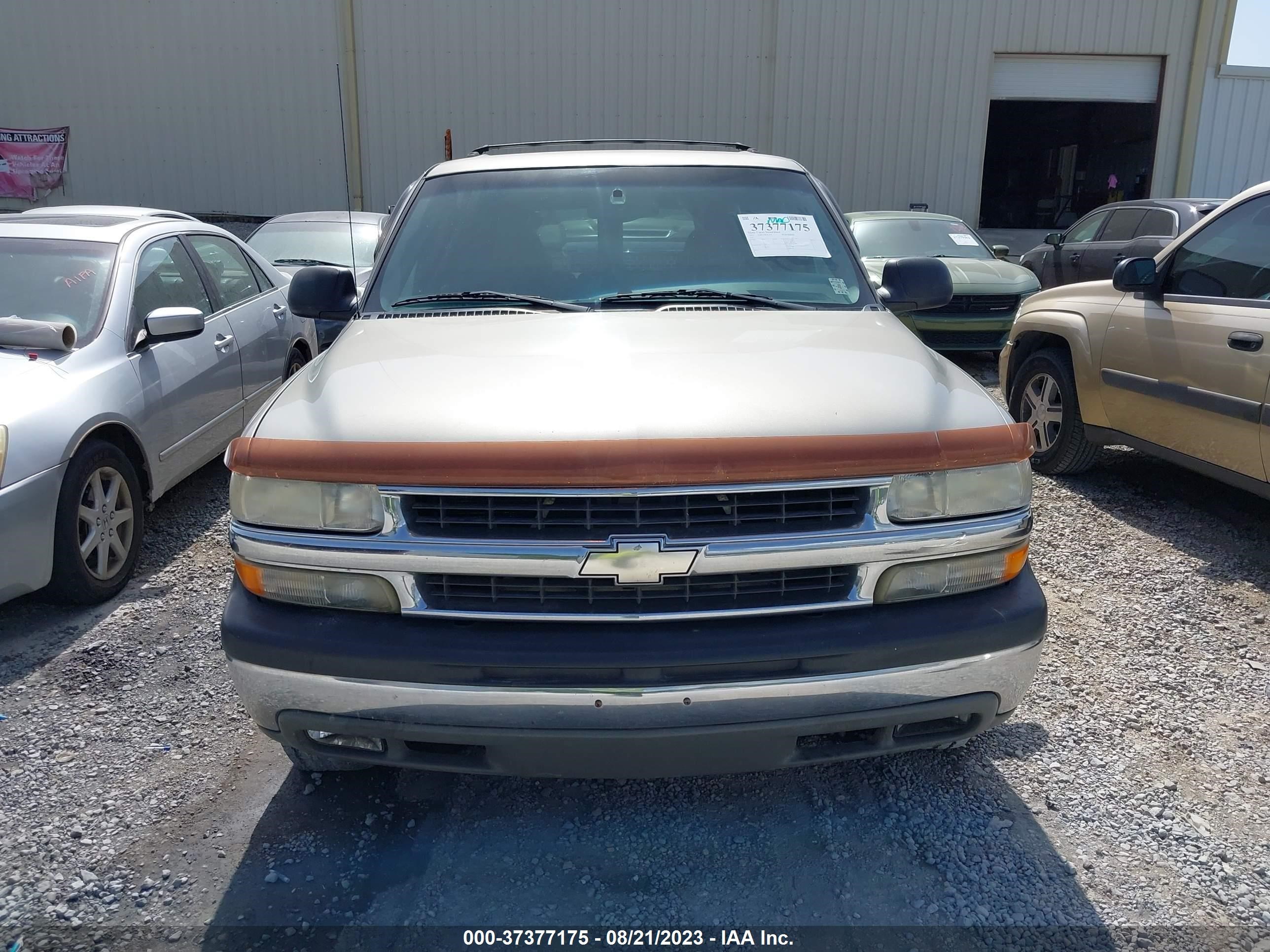 Photo 11 VIN: 3GNEC16Z02G194706 - CHEVROLET SUBURBAN 