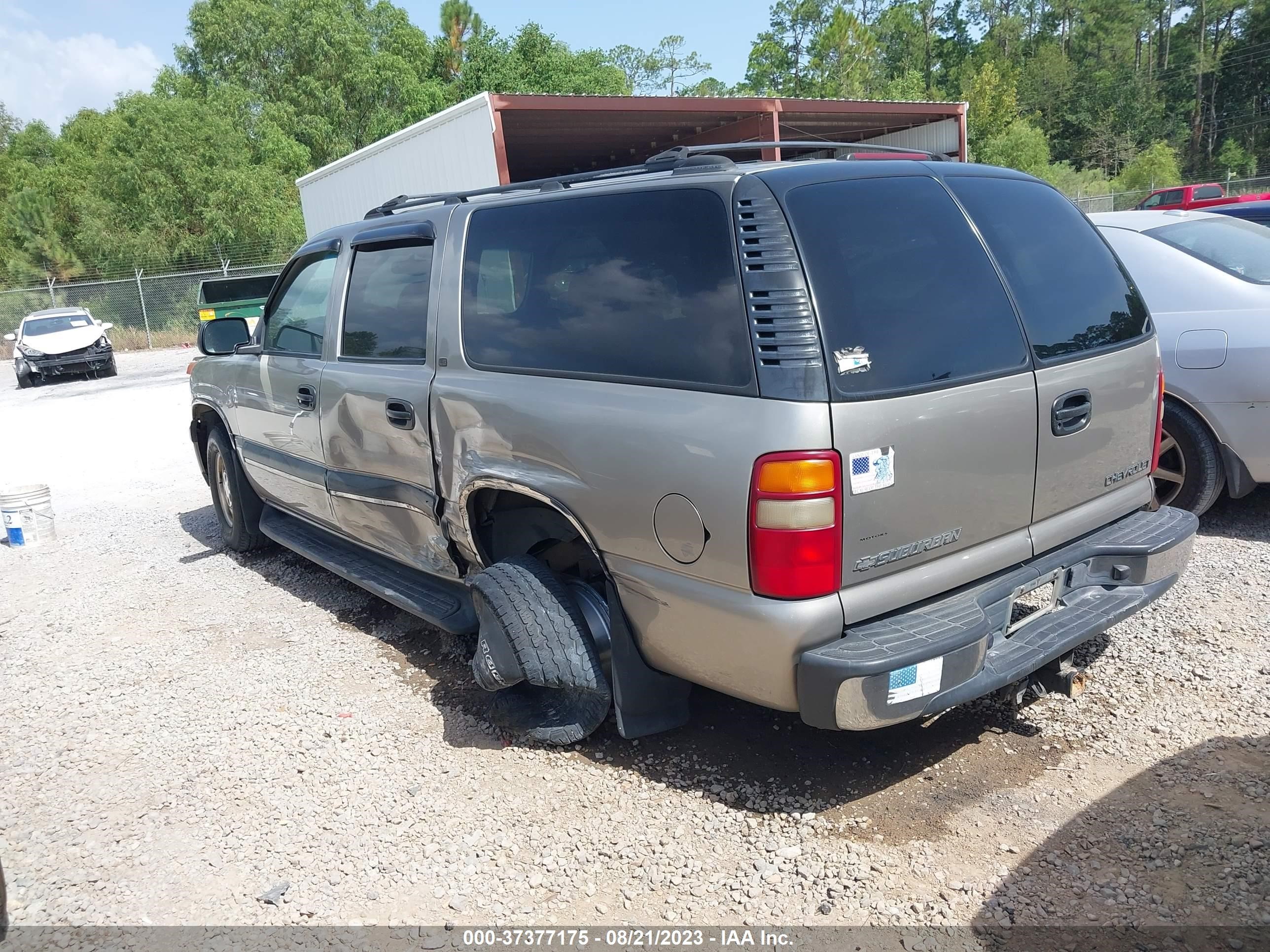 Photo 2 VIN: 3GNEC16Z02G194706 - CHEVROLET SUBURBAN 