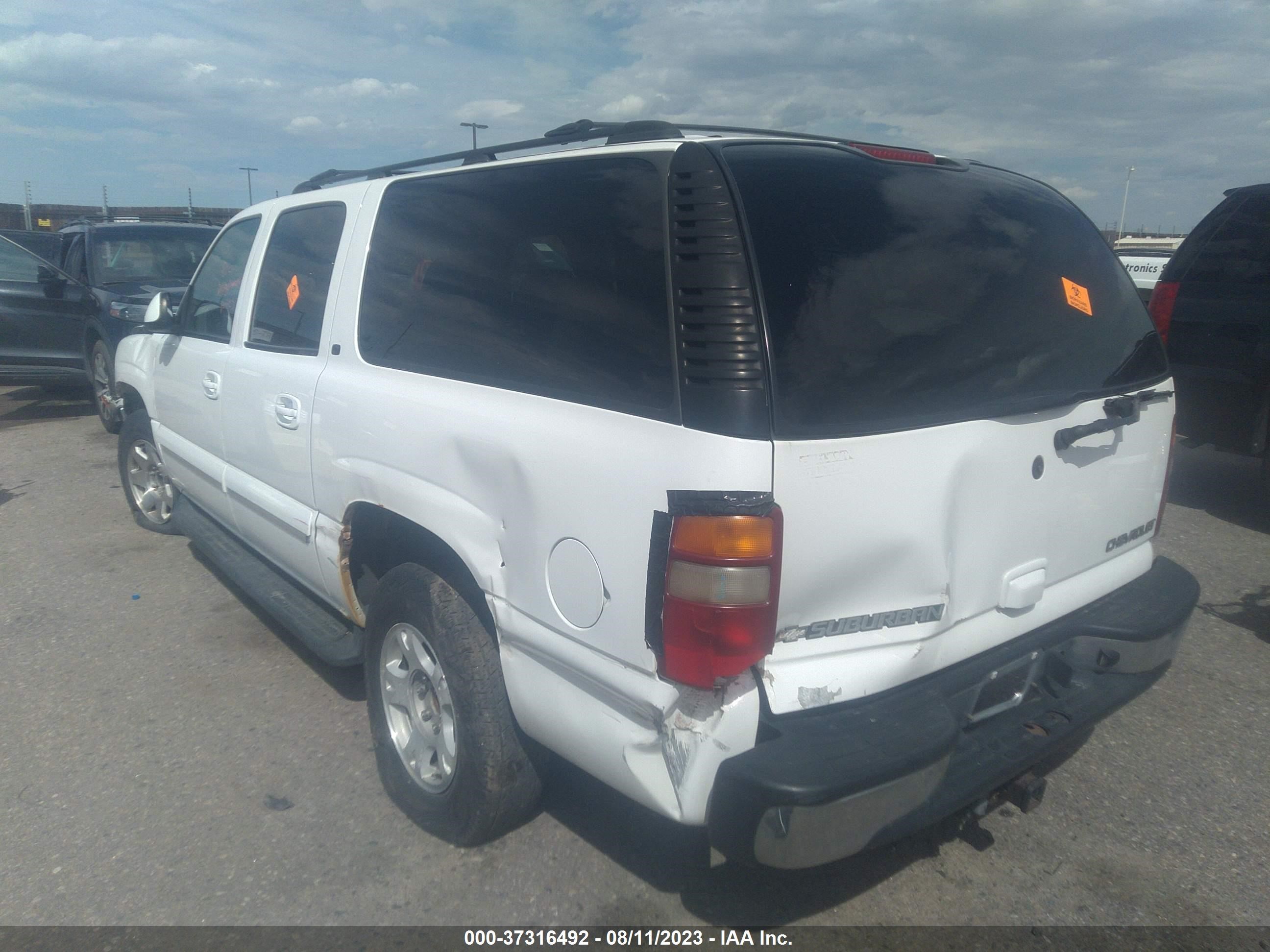 Photo 2 VIN: 3GNEC16Z22G210744 - CHEVROLET SUBURBAN 