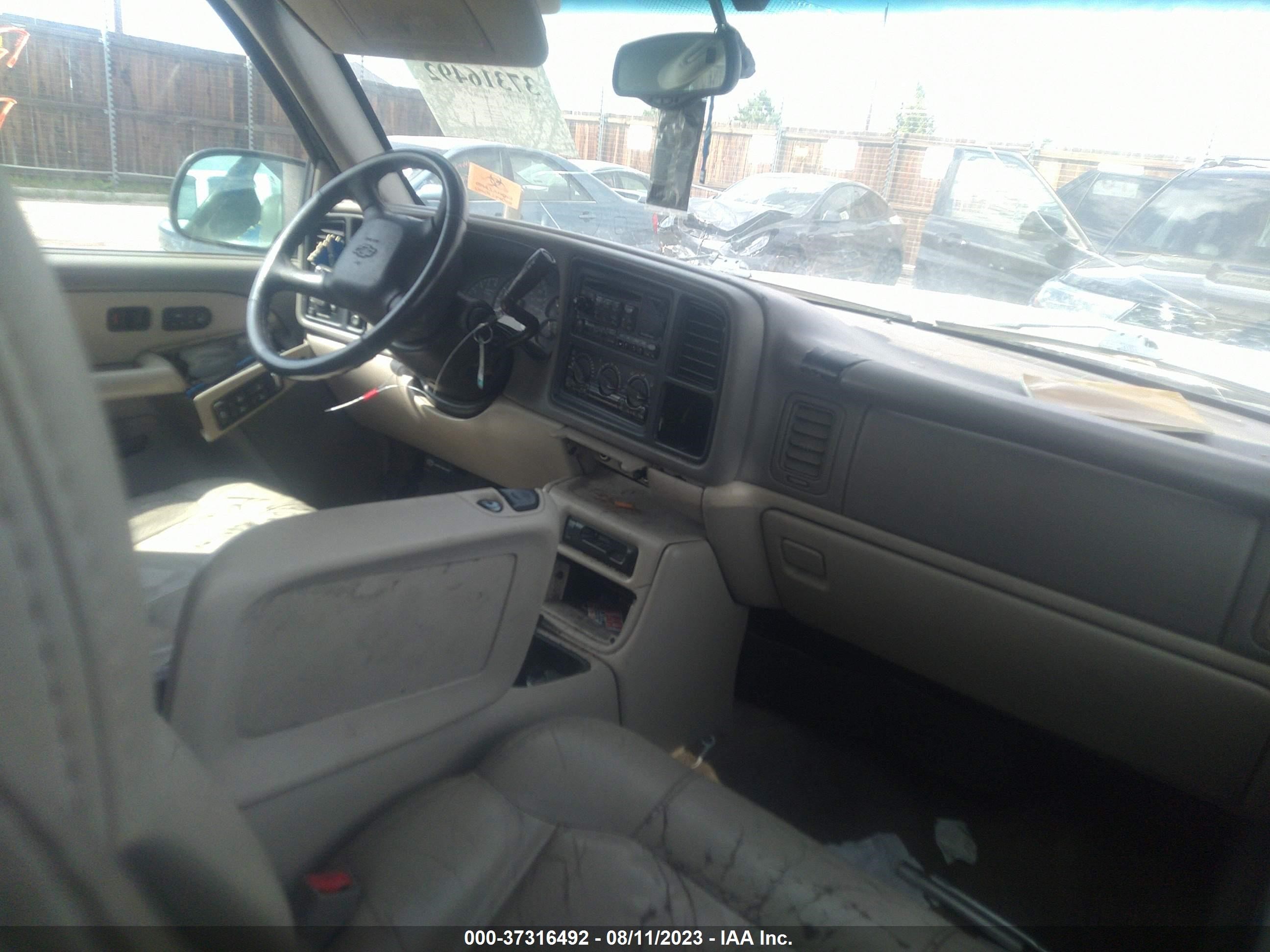 Photo 4 VIN: 3GNEC16Z22G210744 - CHEVROLET SUBURBAN 