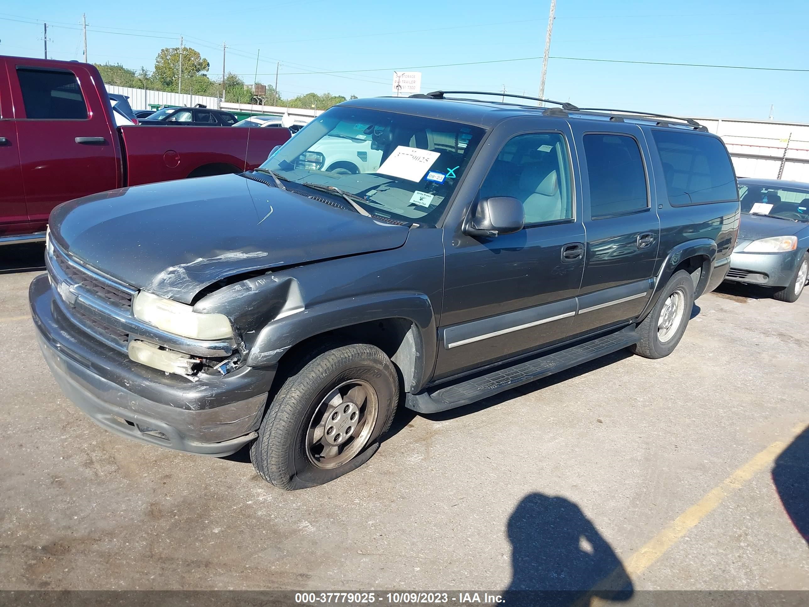 Photo 1 VIN: 3GNEC16ZX2G330310 - CHEVROLET SUBURBAN 