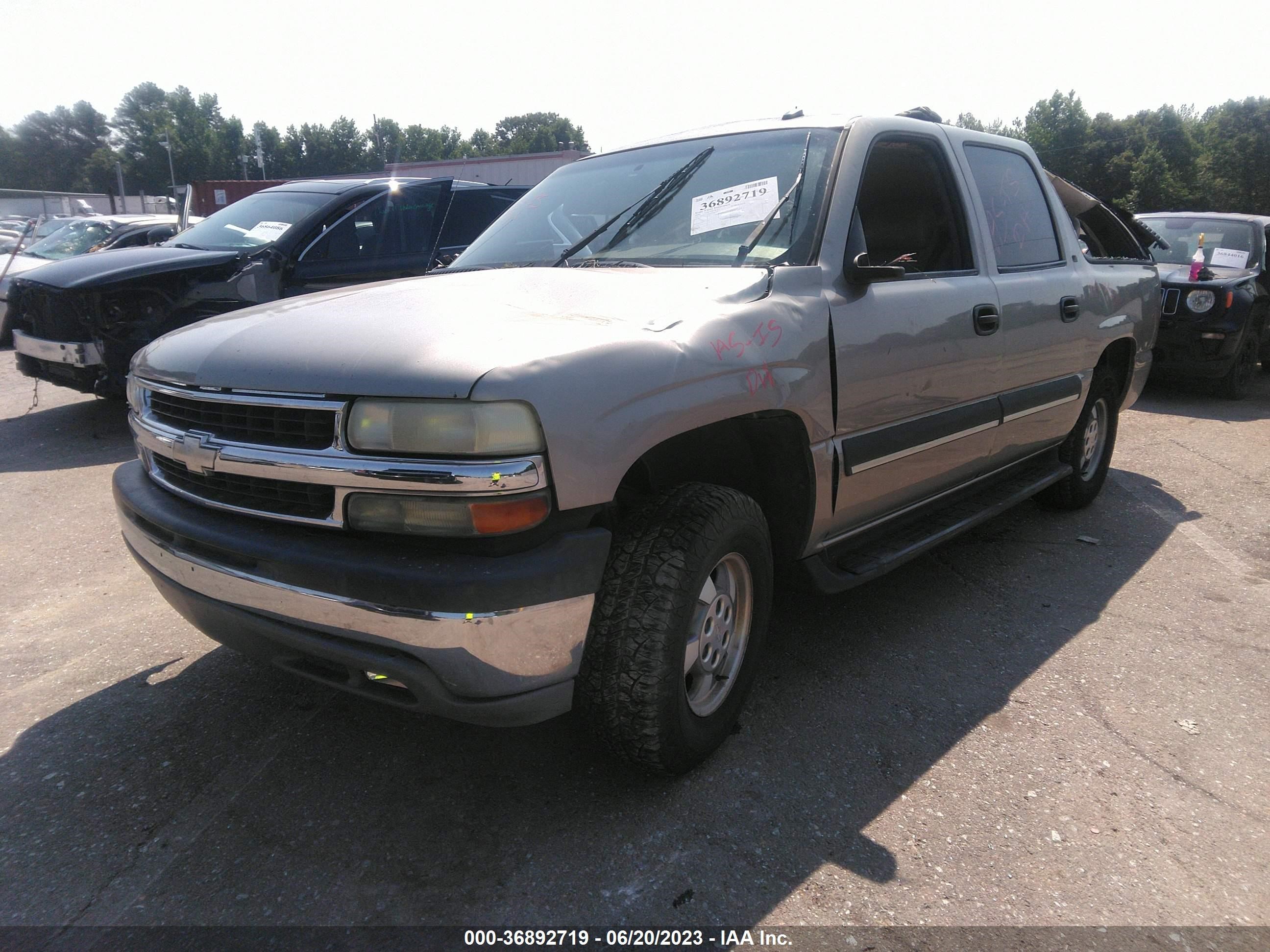 Photo 1 VIN: 3GNEC16ZX2G346765 - CHEVROLET SUBURBAN 