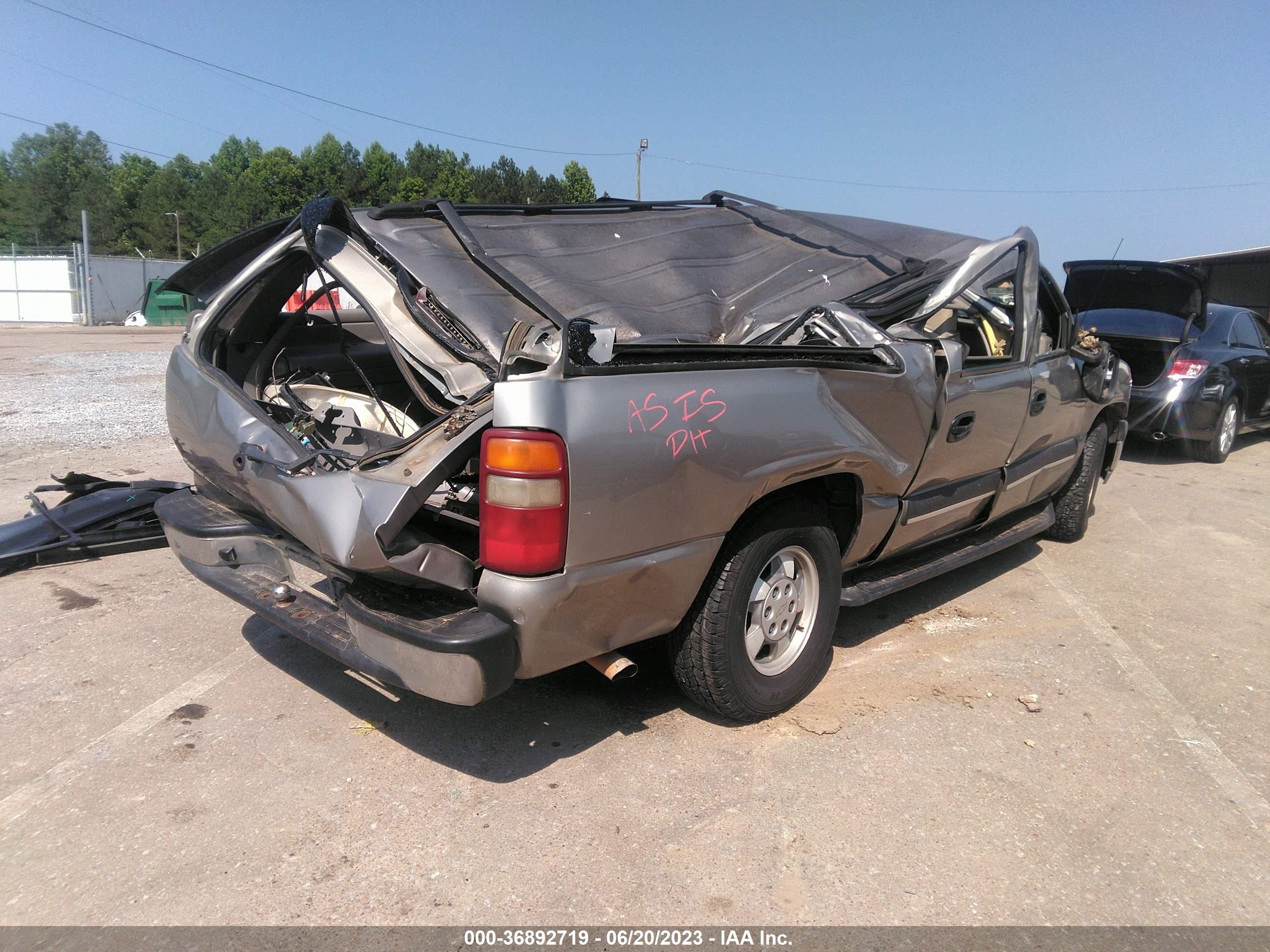 Photo 3 VIN: 3GNEC16ZX2G346765 - CHEVROLET SUBURBAN 