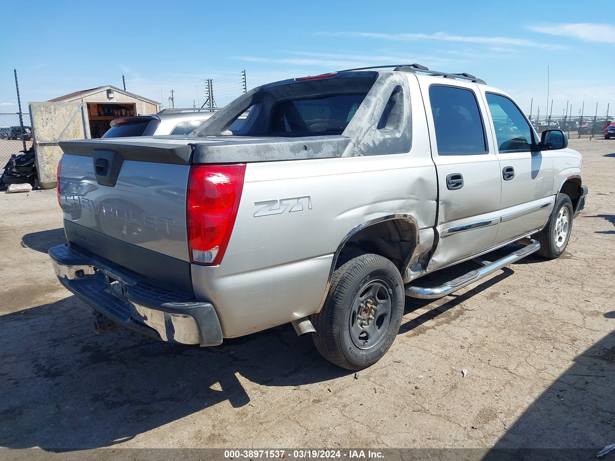 Photo 3 VIN: 3GNEK12T24G312326 - CHEVROLET AVALANCHE 