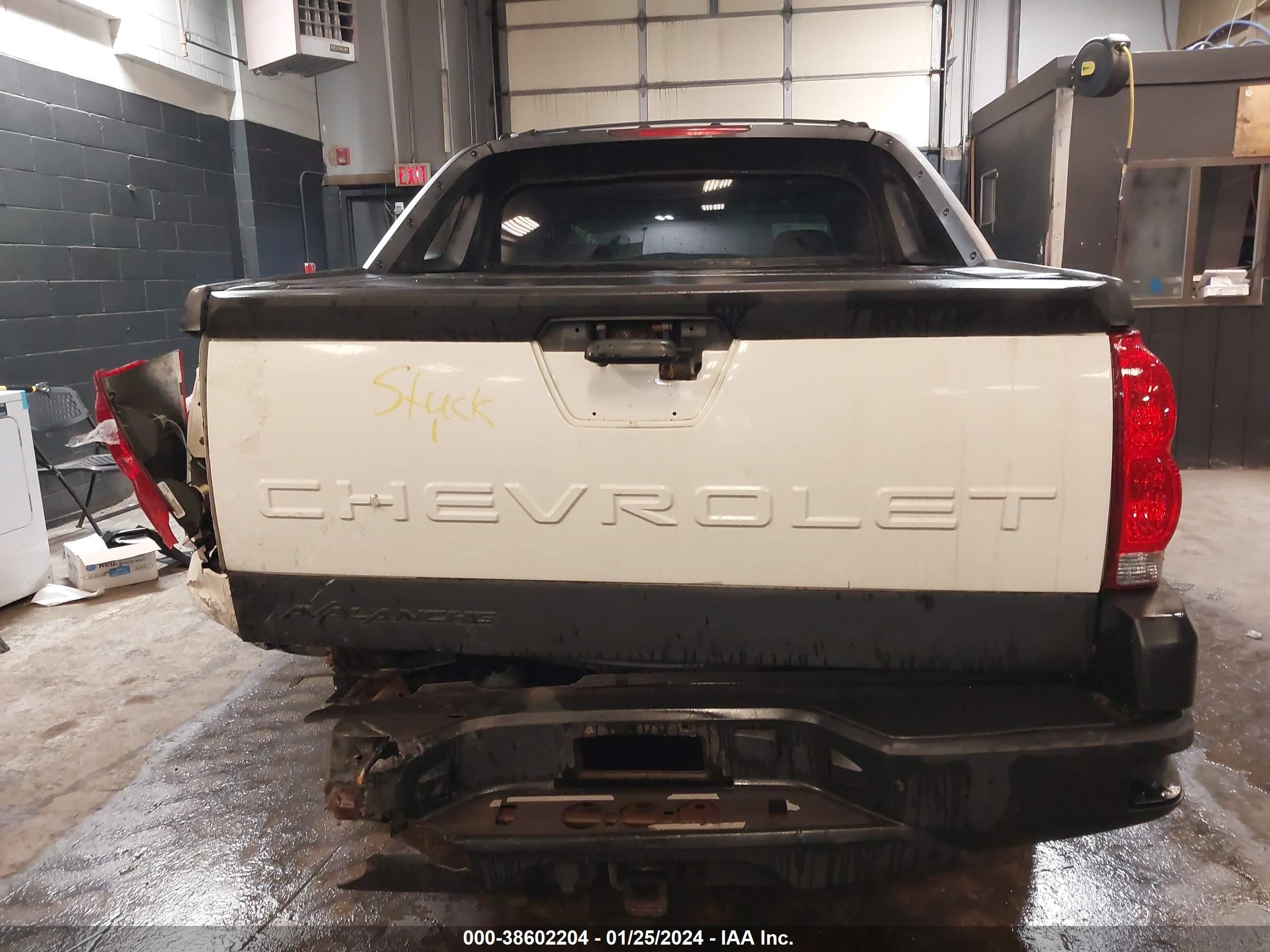 Photo 15 VIN: 3GNEK12T24G326601 - CHEVROLET AVALANCHE 