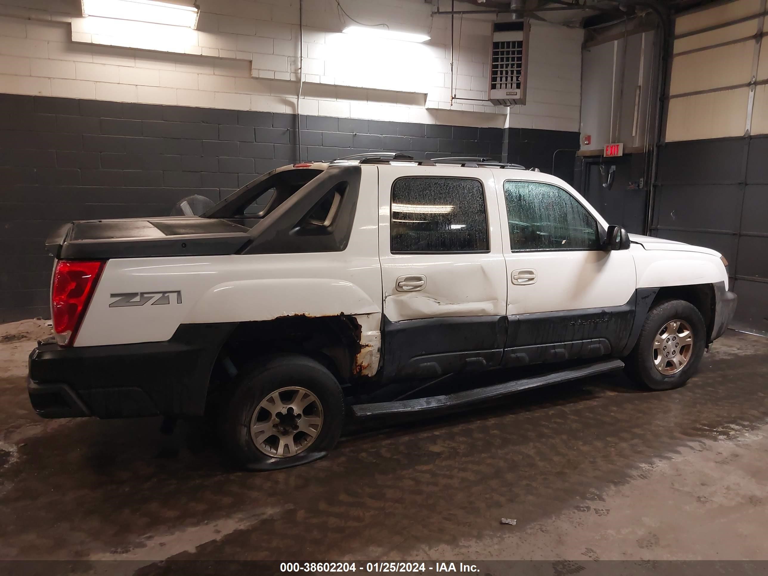 Photo 5 VIN: 3GNEK12T24G326601 - CHEVROLET AVALANCHE 