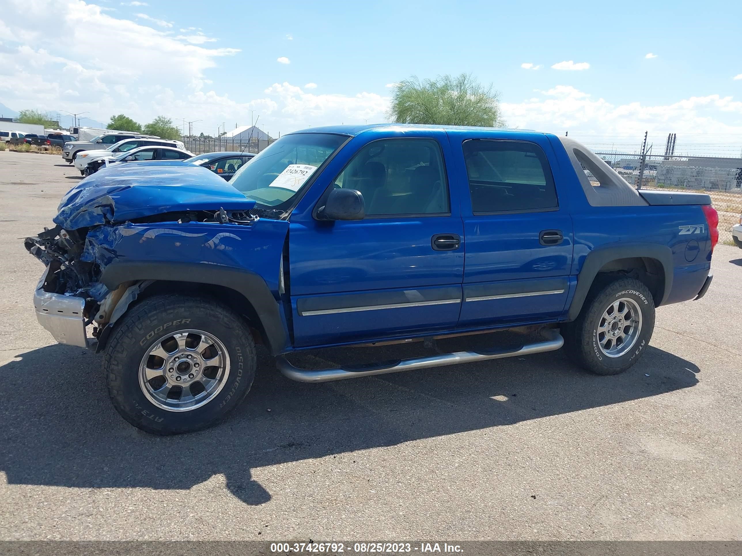 Photo 14 VIN: 3GNEK12T44G142017 - CHEVROLET AVALANCHE 