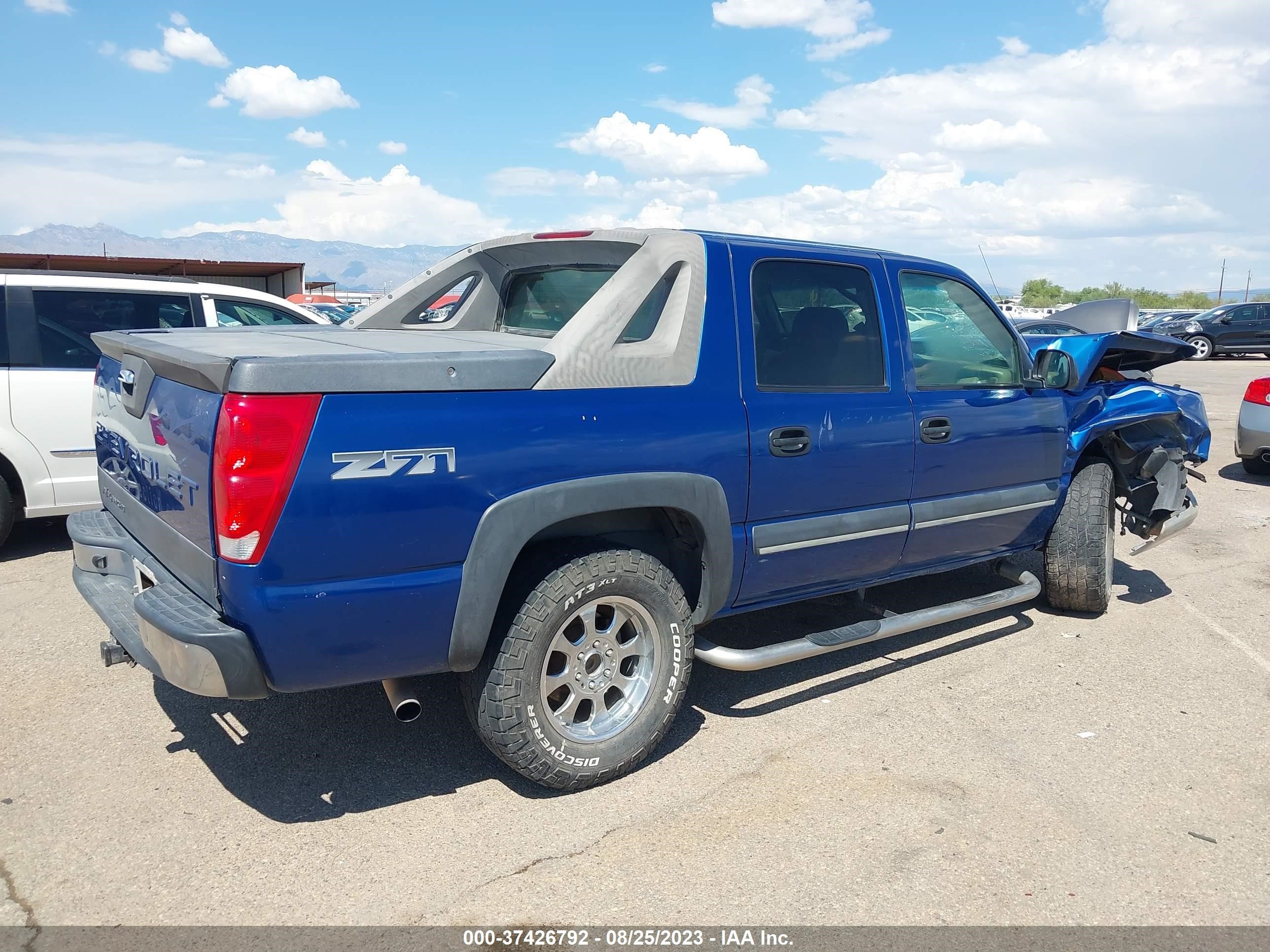 Photo 3 VIN: 3GNEK12T44G142017 - CHEVROLET AVALANCHE 