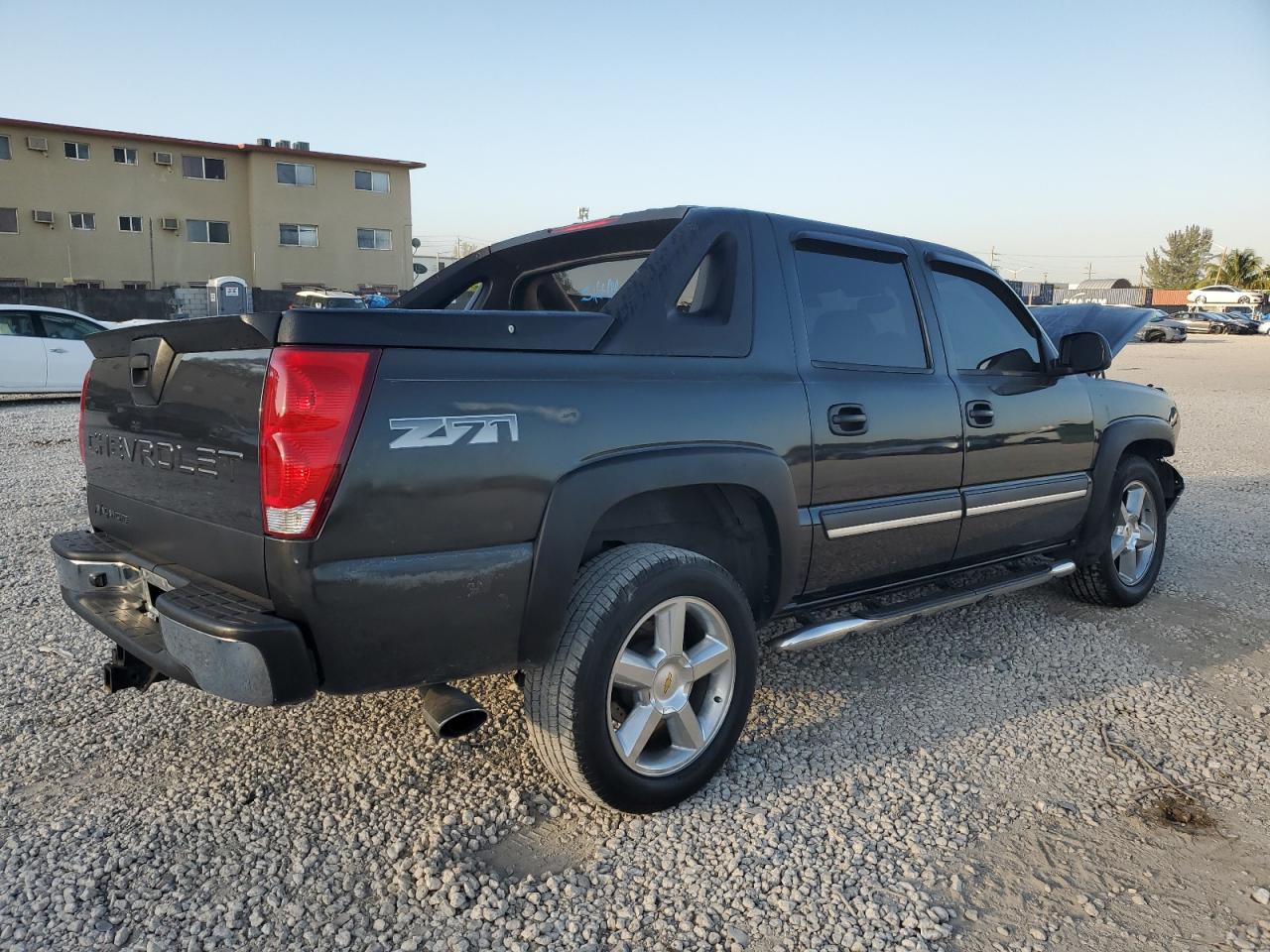 Photo 2 VIN: 3GNEK12T44G329483 - CHEVROLET AVALANCHE 