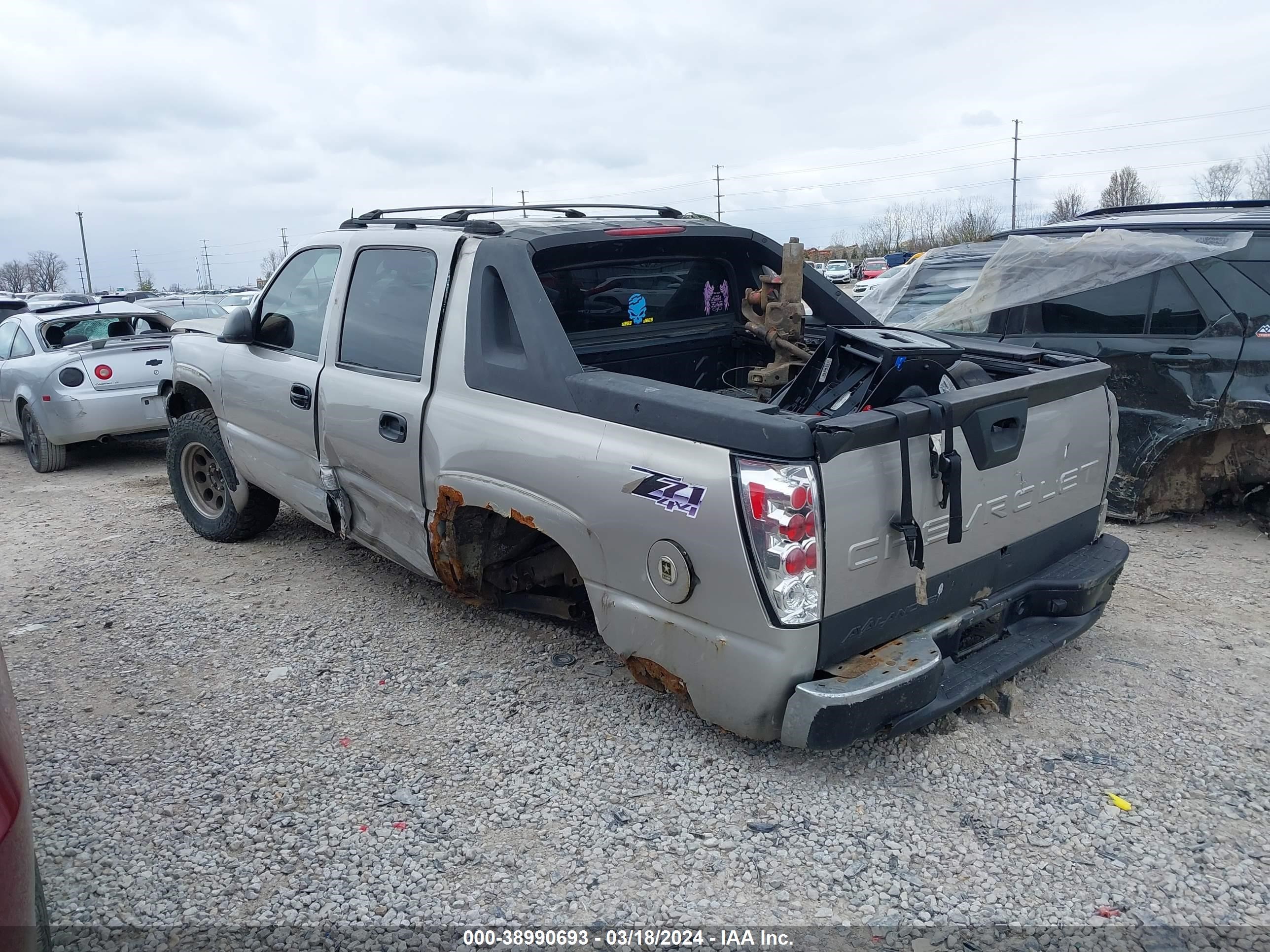 Photo 2 VIN: 3GNEK12T64G118155 - CHEVROLET AVALANCHE 