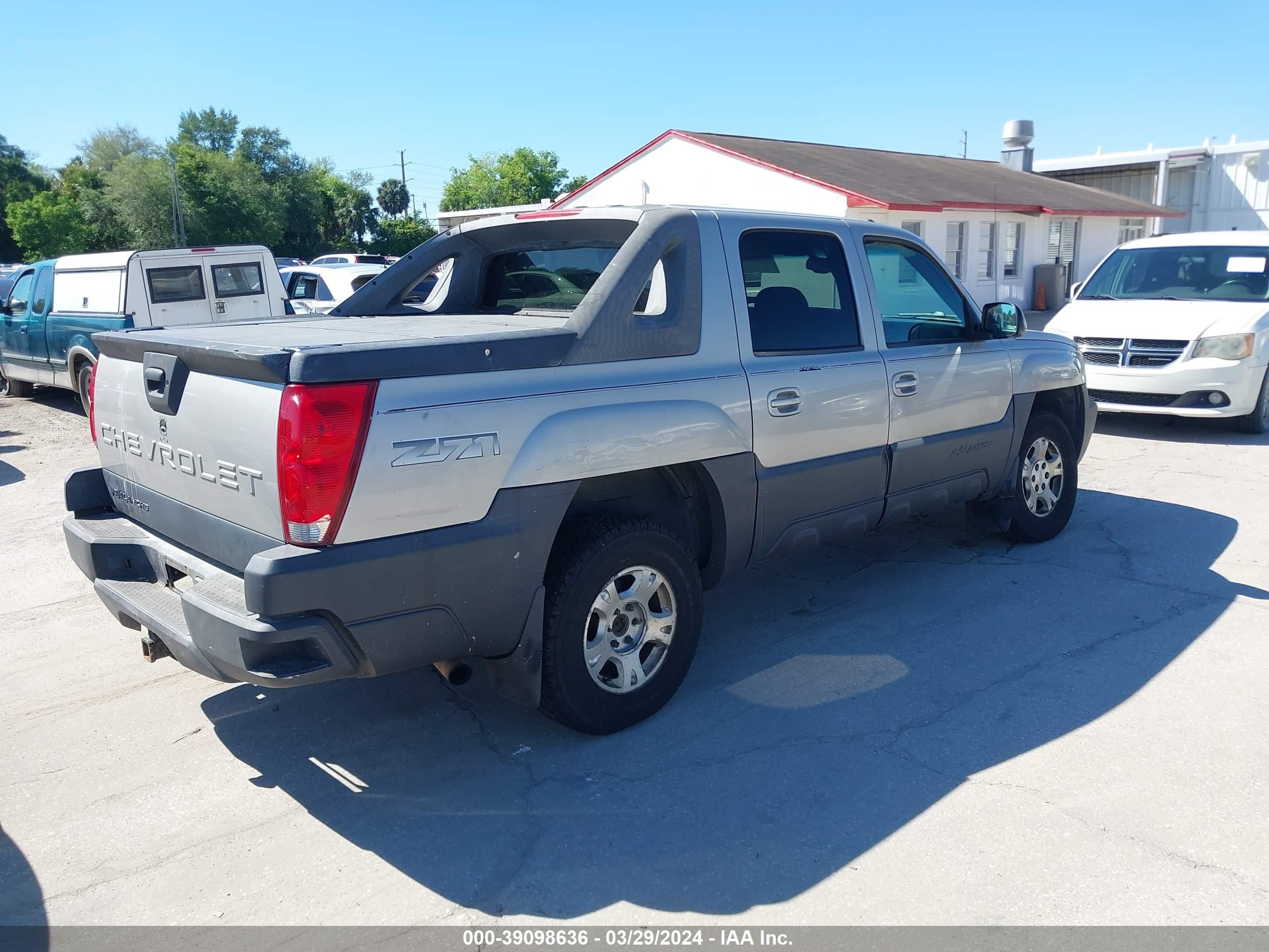 Photo 3 VIN: 3GNEK12T64G122142 - CHEVROLET AVALANCHE 