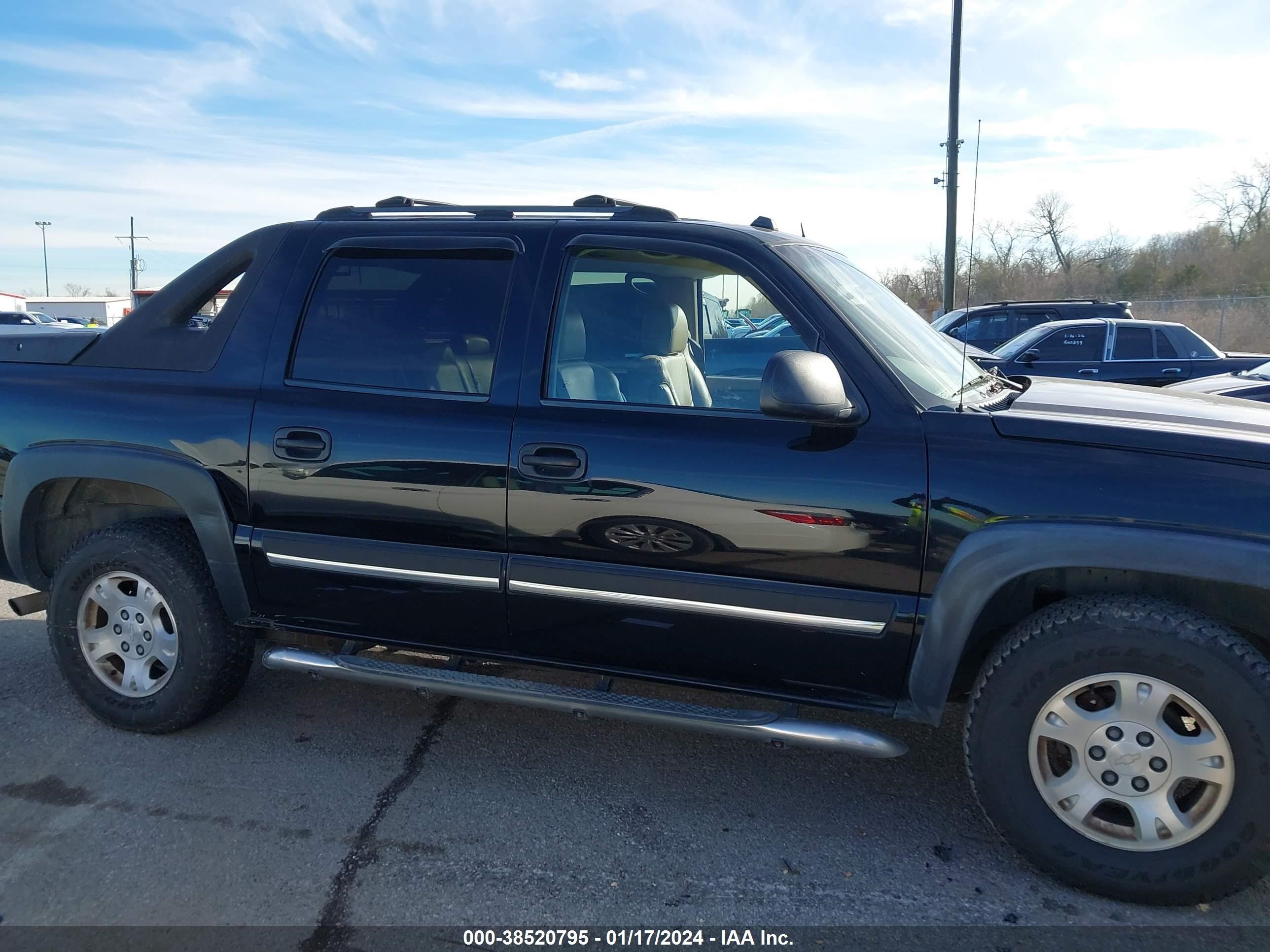 Photo 13 VIN: 3GNEK12T74G252575 - CHEVROLET AVALANCHE 