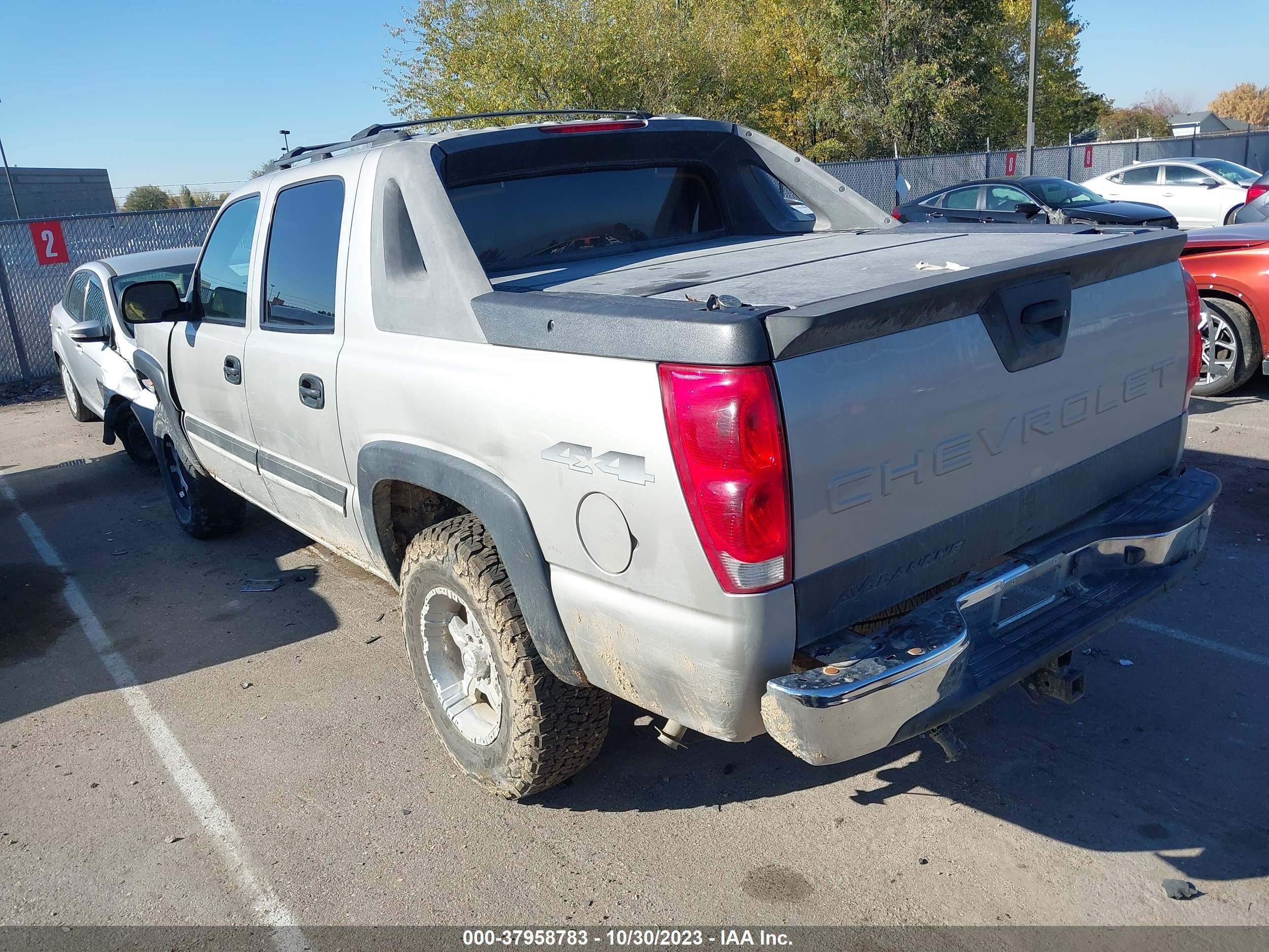 Photo 2 VIN: 3GNEK12TX4G275459 - CHEVROLET AVALANCHE 