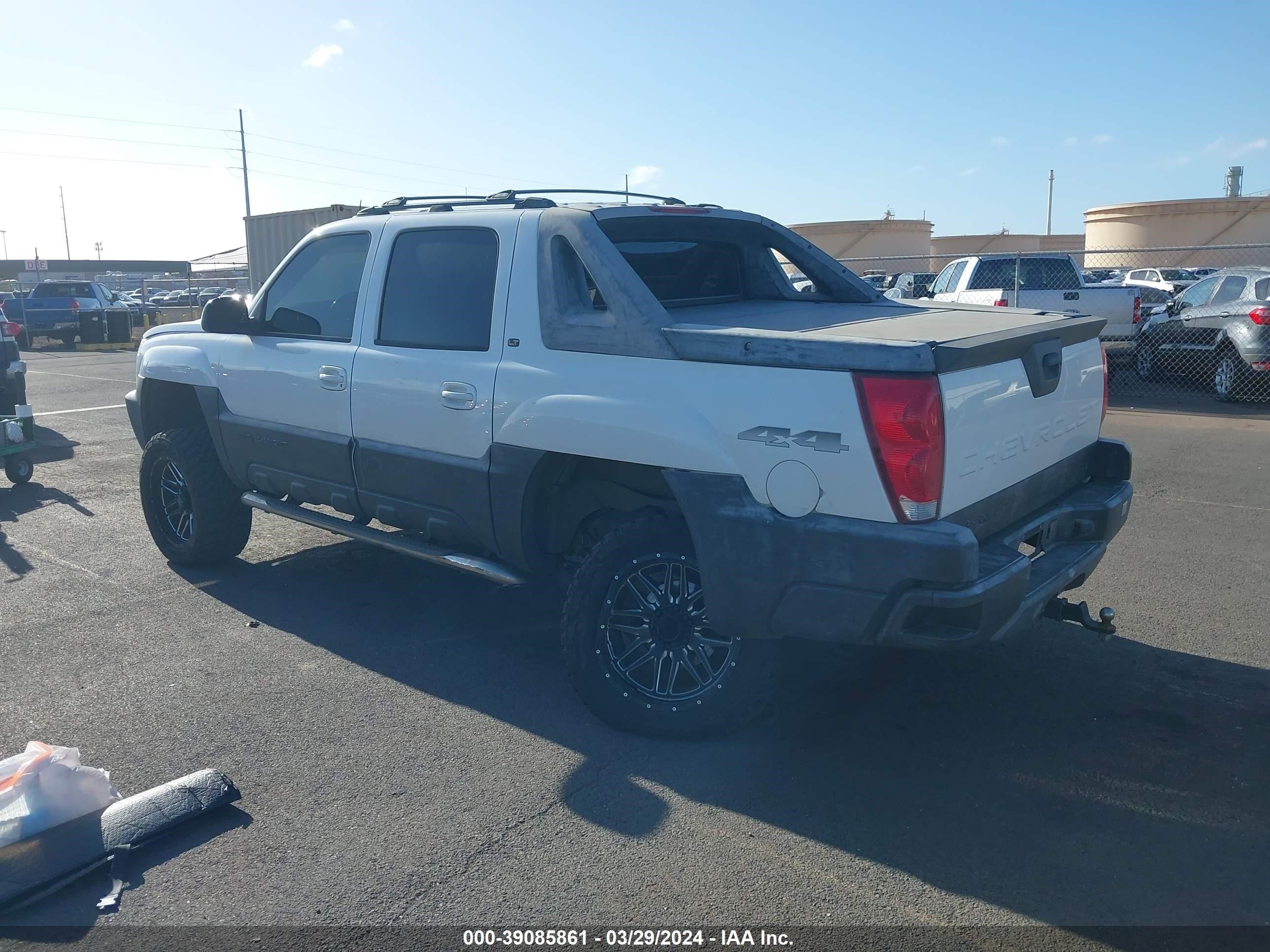 Photo 2 VIN: 3GNEK12Z15G202602 - CHEVROLET AVALANCHE 