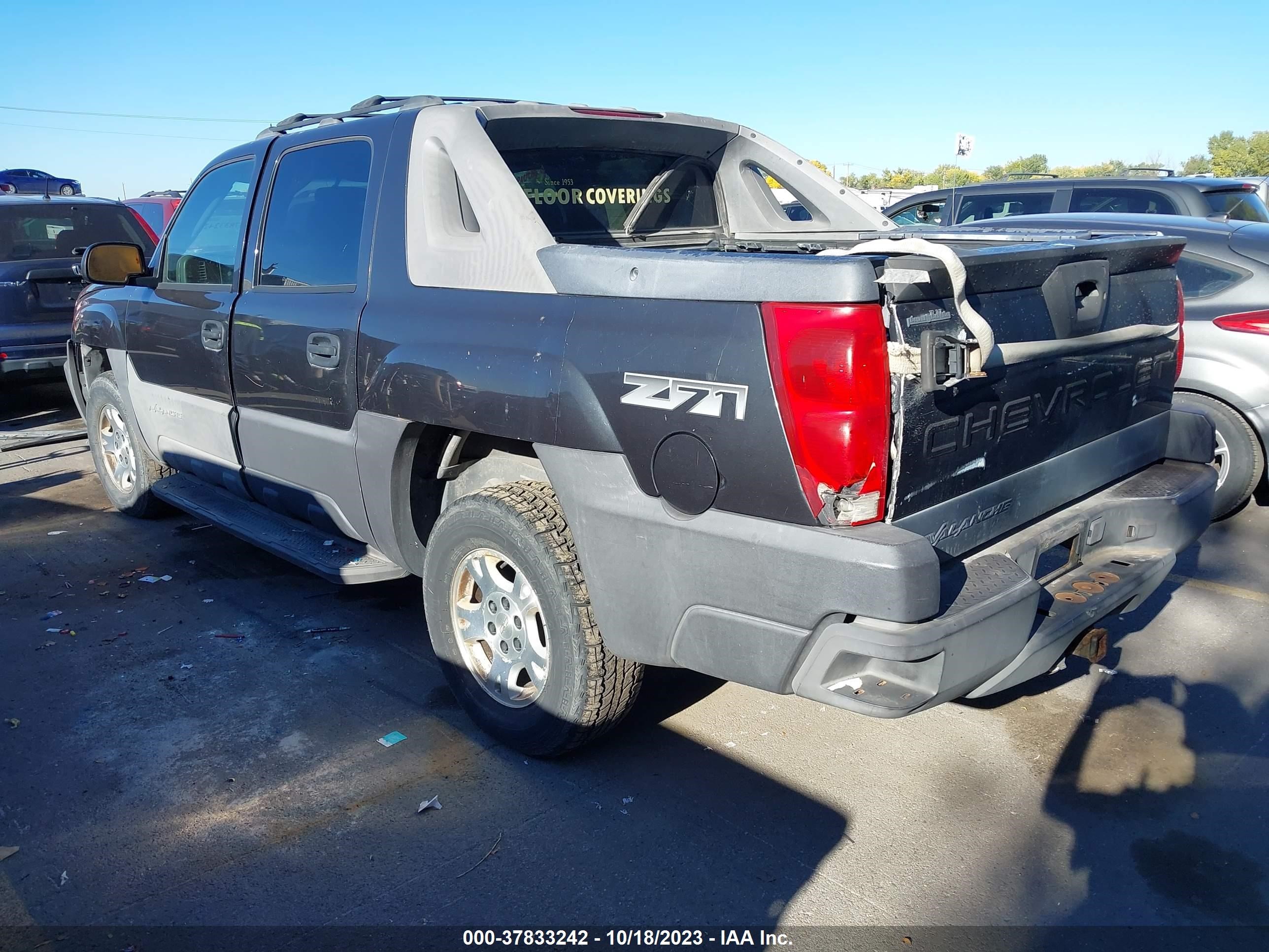 Photo 2 VIN: 3GNEK12Z15G239200 - CHEVROLET AVALANCHE 