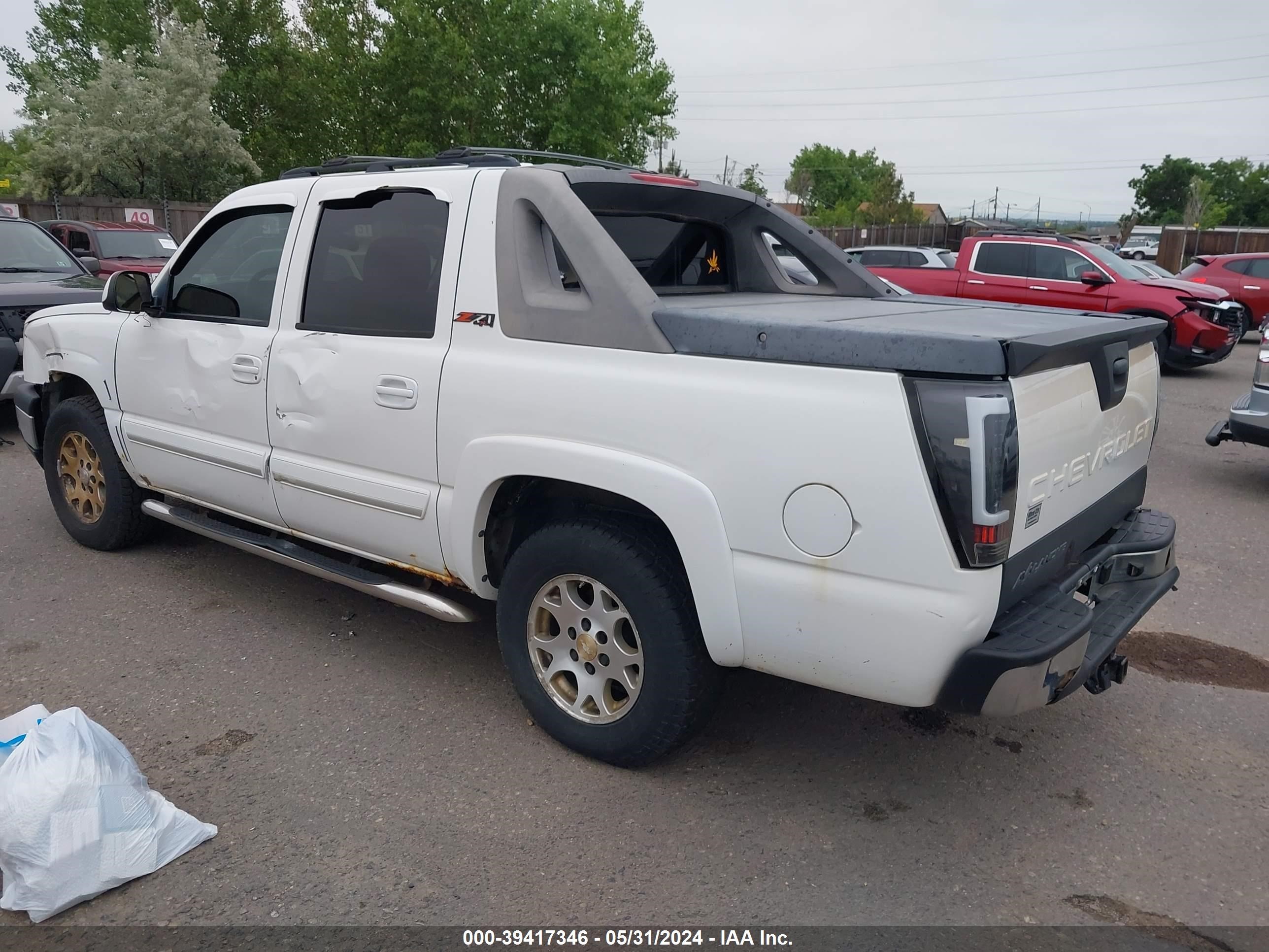 Photo 2 VIN: 3GNEK12Z26G102011 - CHEVROLET AVALANCHE 