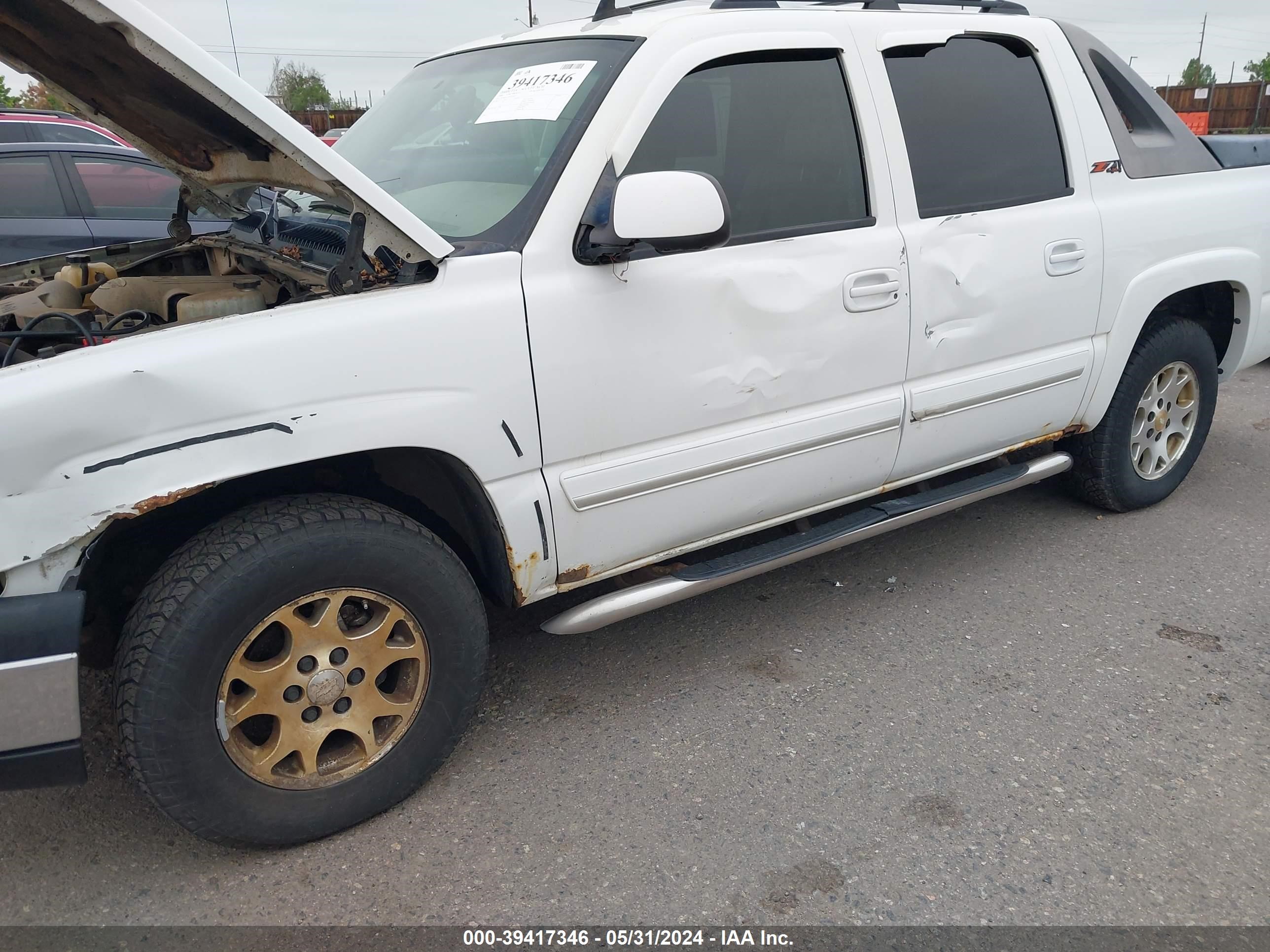 Photo 5 VIN: 3GNEK12Z26G102011 - CHEVROLET AVALANCHE 