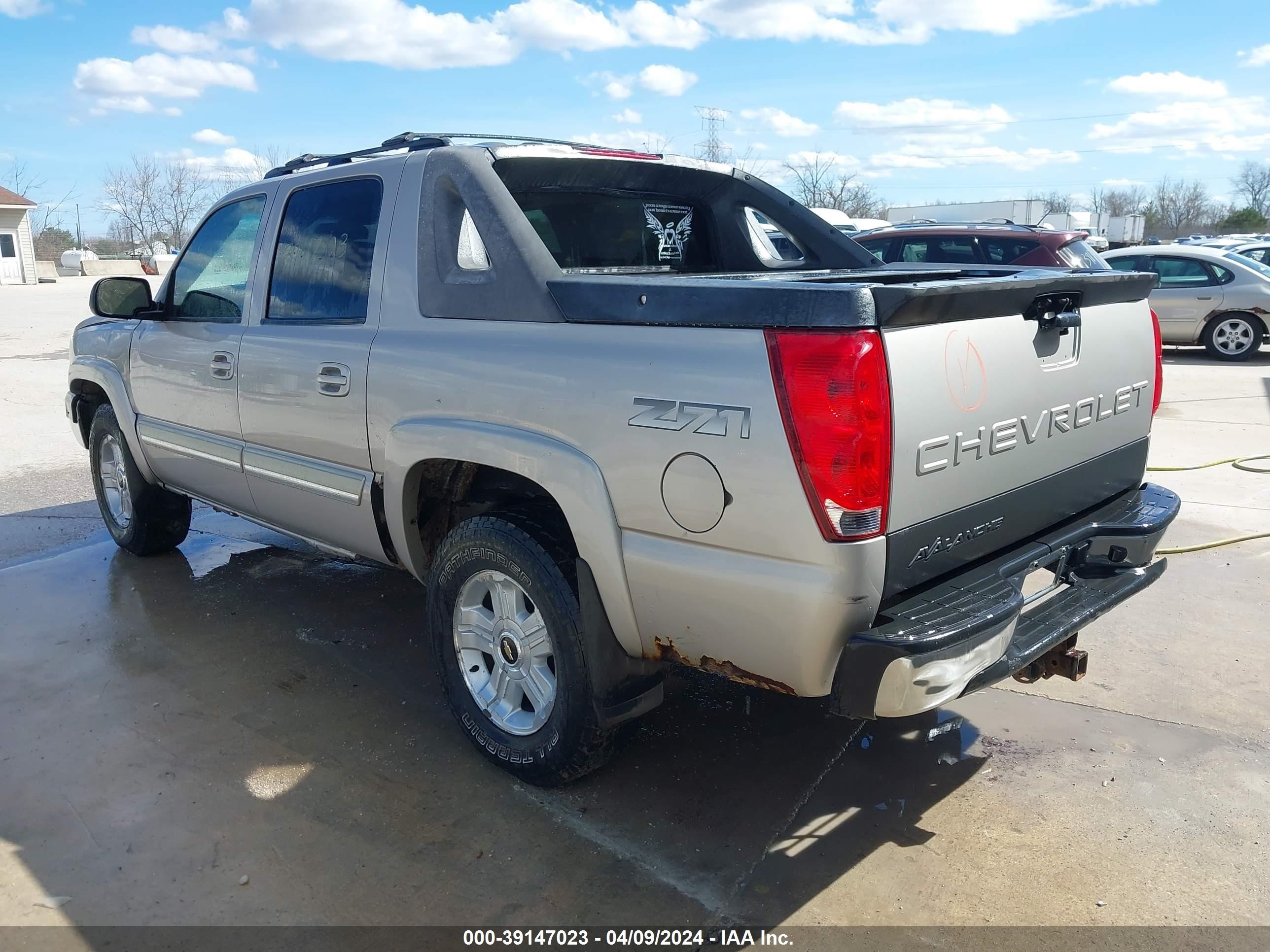 Photo 2 VIN: 3GNEK12Z26G118175 - CHEVROLET AVALANCHE 