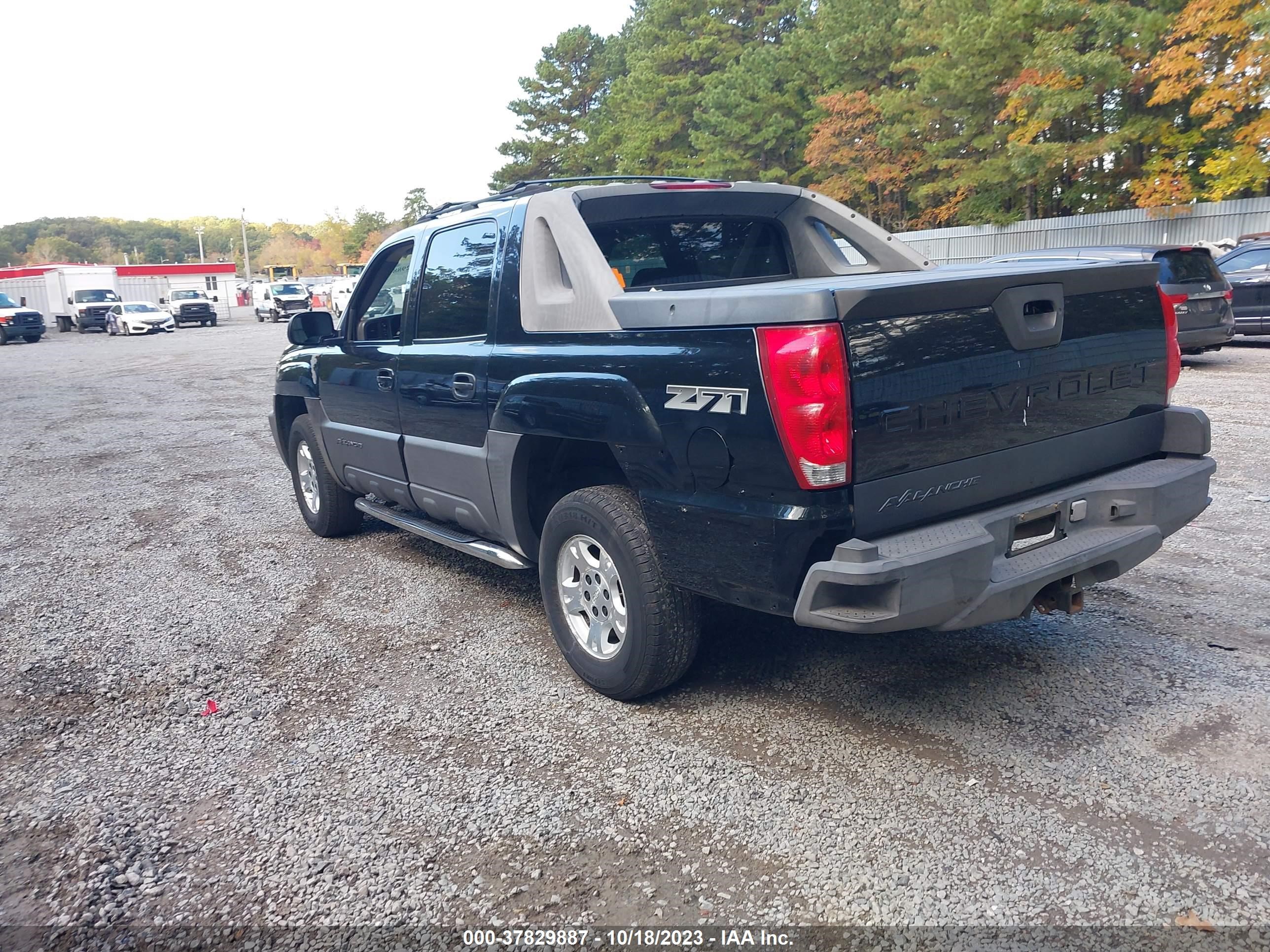 Photo 2 VIN: 3GNEK12Z45G174228 - CHEVROLET AVALANCHE 