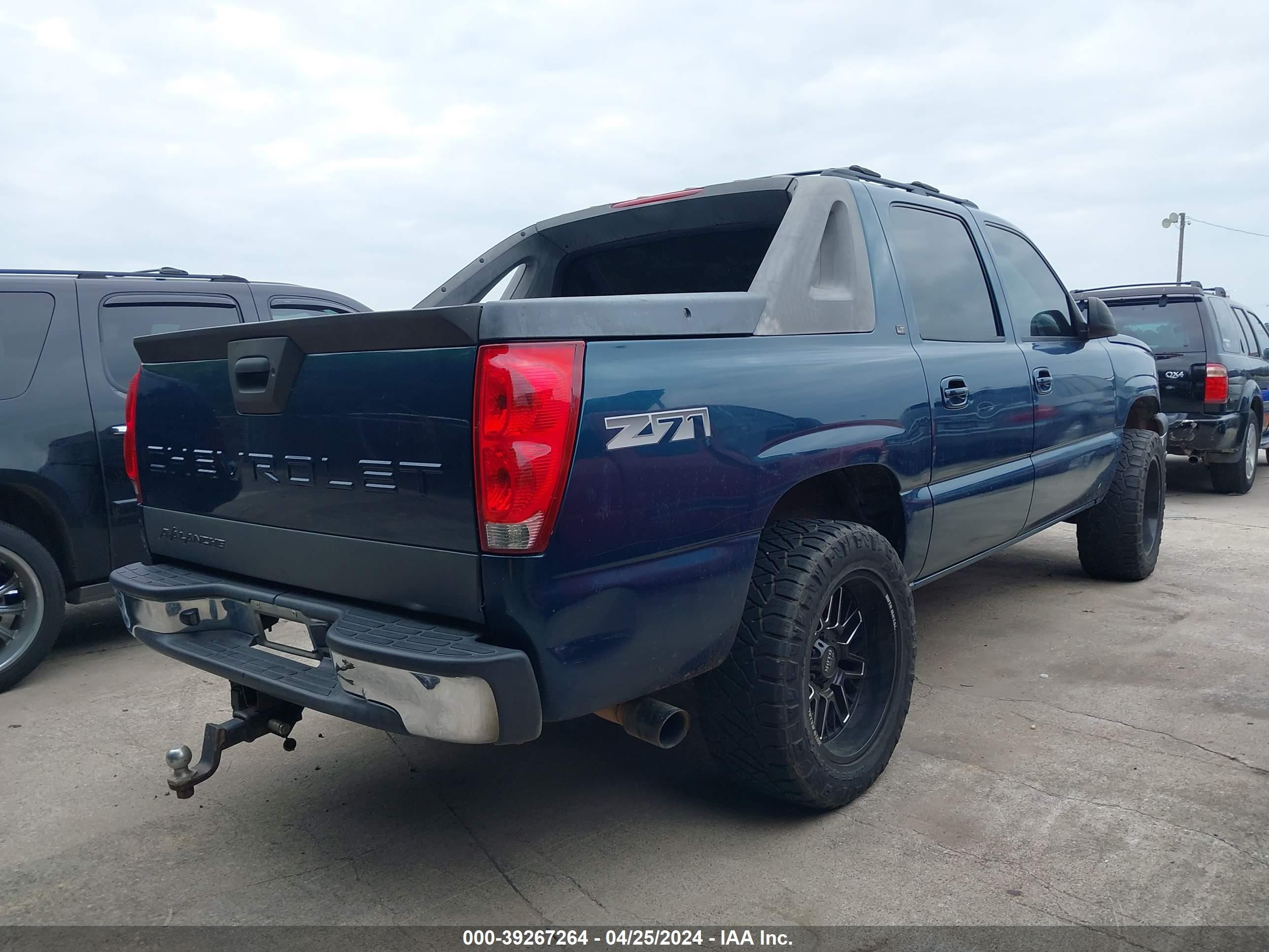 Photo 3 VIN: 3GNEK12Z56G109227 - CHEVROLET AVALANCHE 