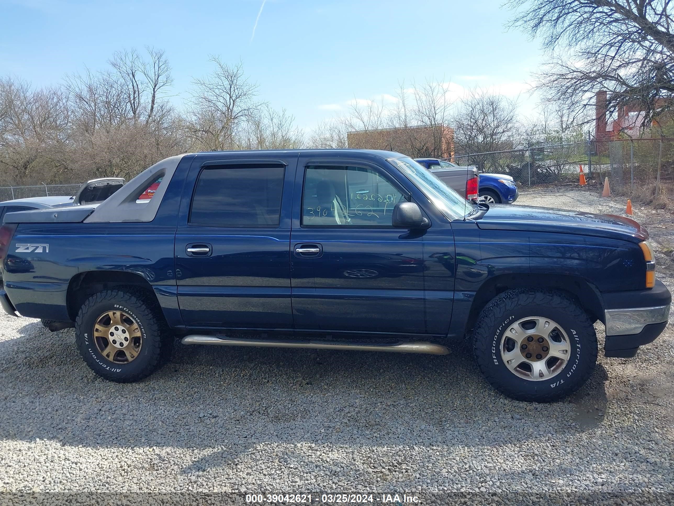 Photo 13 VIN: 3GNEK12Z65G137553 - CHEVROLET AVALANCHE 