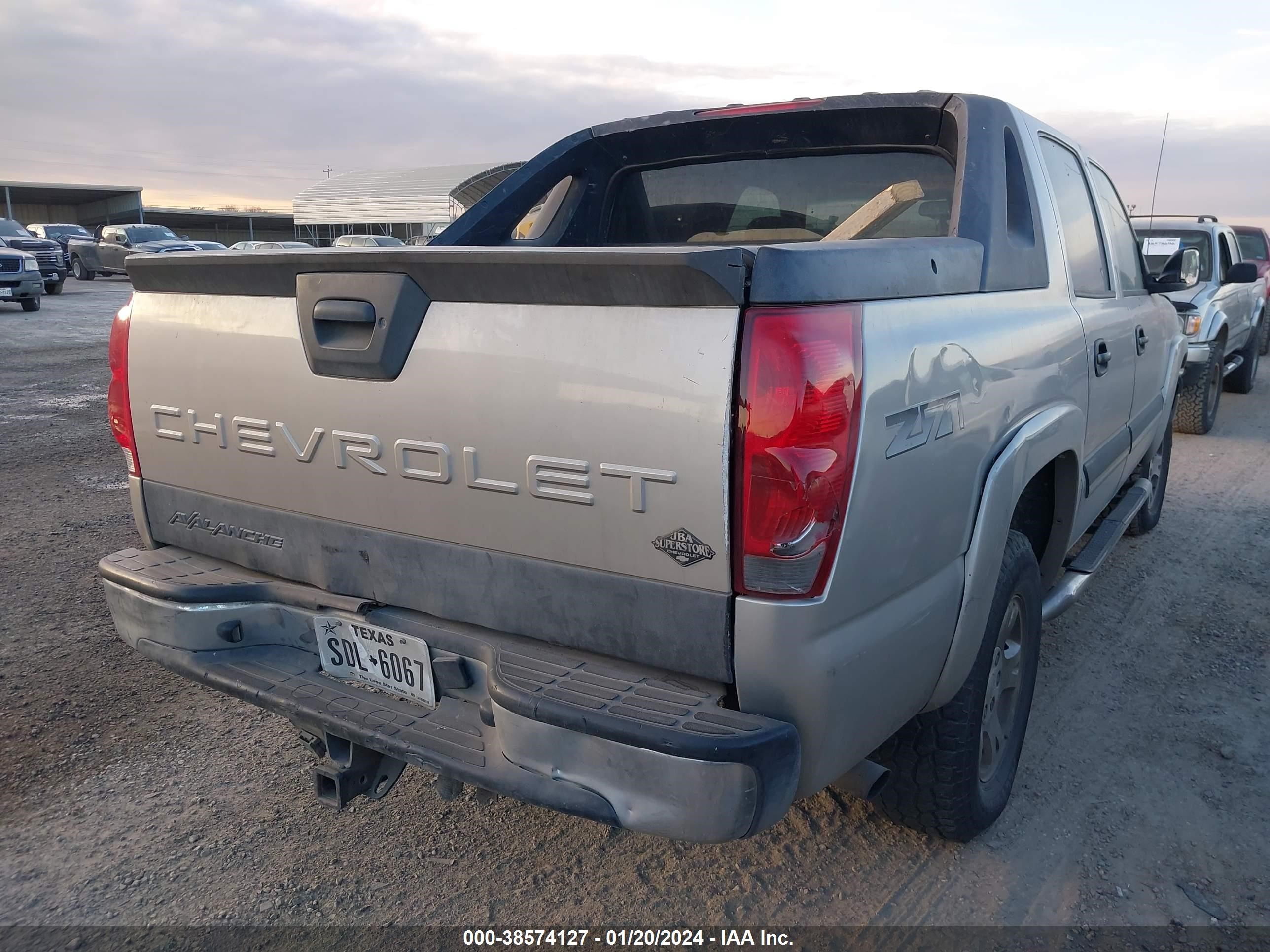 Photo 3 VIN: 3GNEK12Z75G105419 - CHEVROLET AVALANCHE 