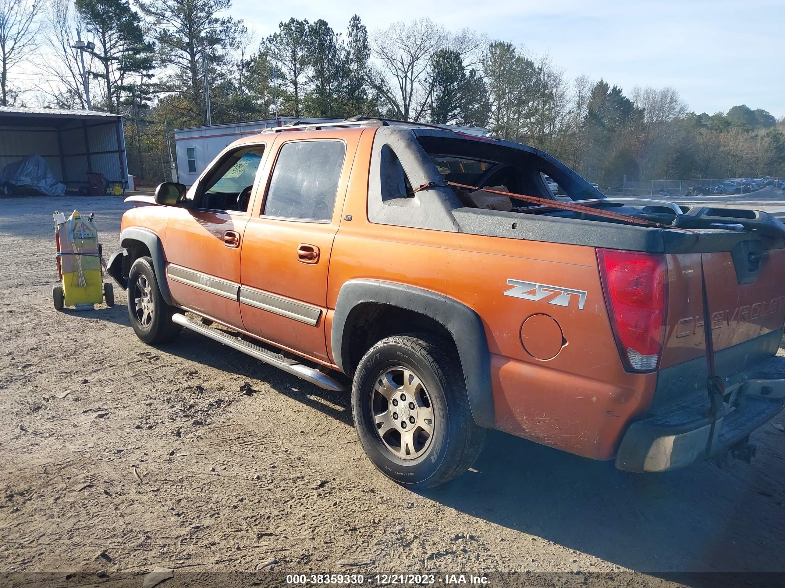 Photo 2 VIN: 3GNEK12Z85G214696 - CHEVROLET AVALANCHE 