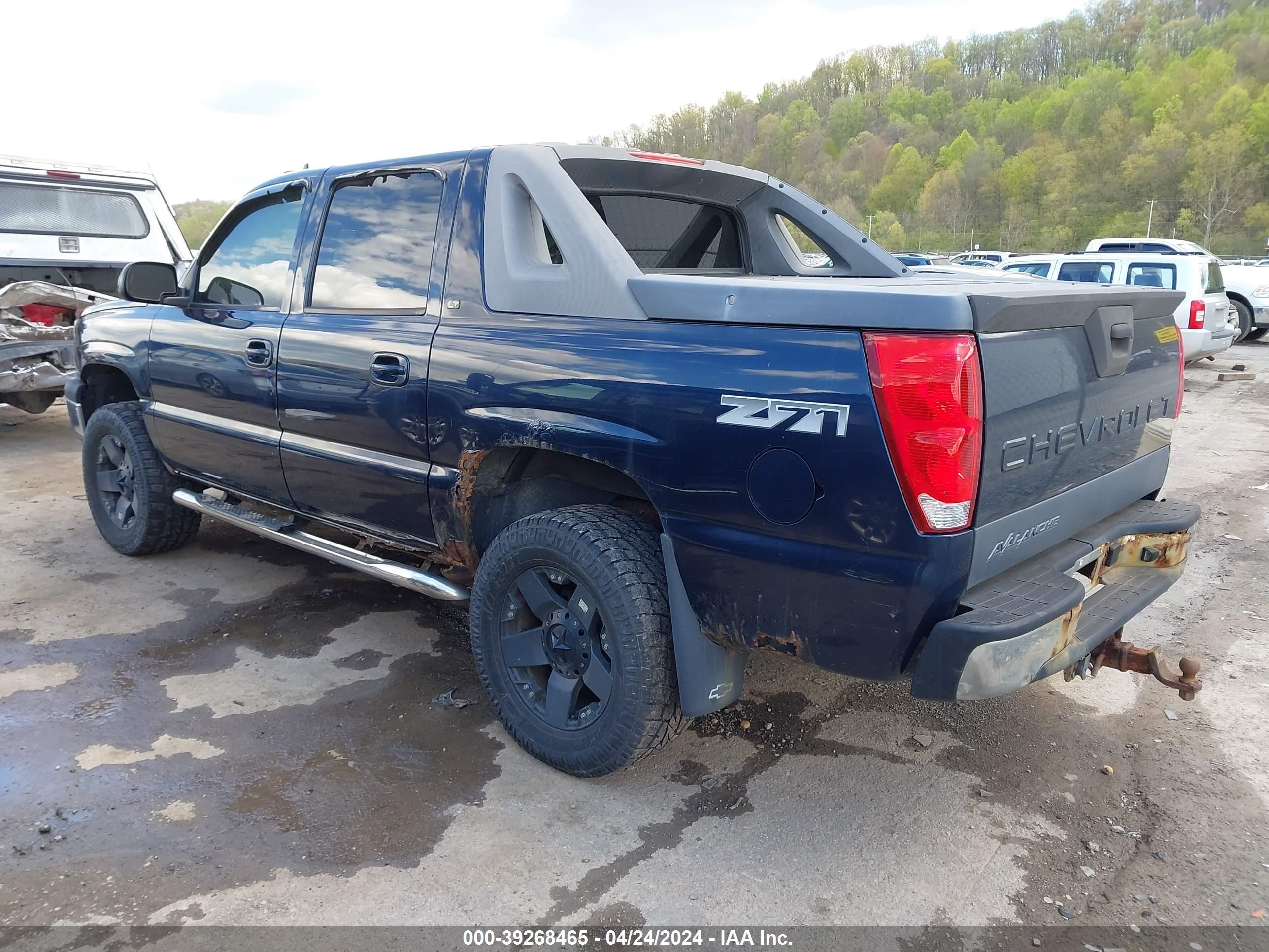 Photo 2 VIN: 3GNEK12ZX6G152963 - CHEVROLET AVALANCHE 