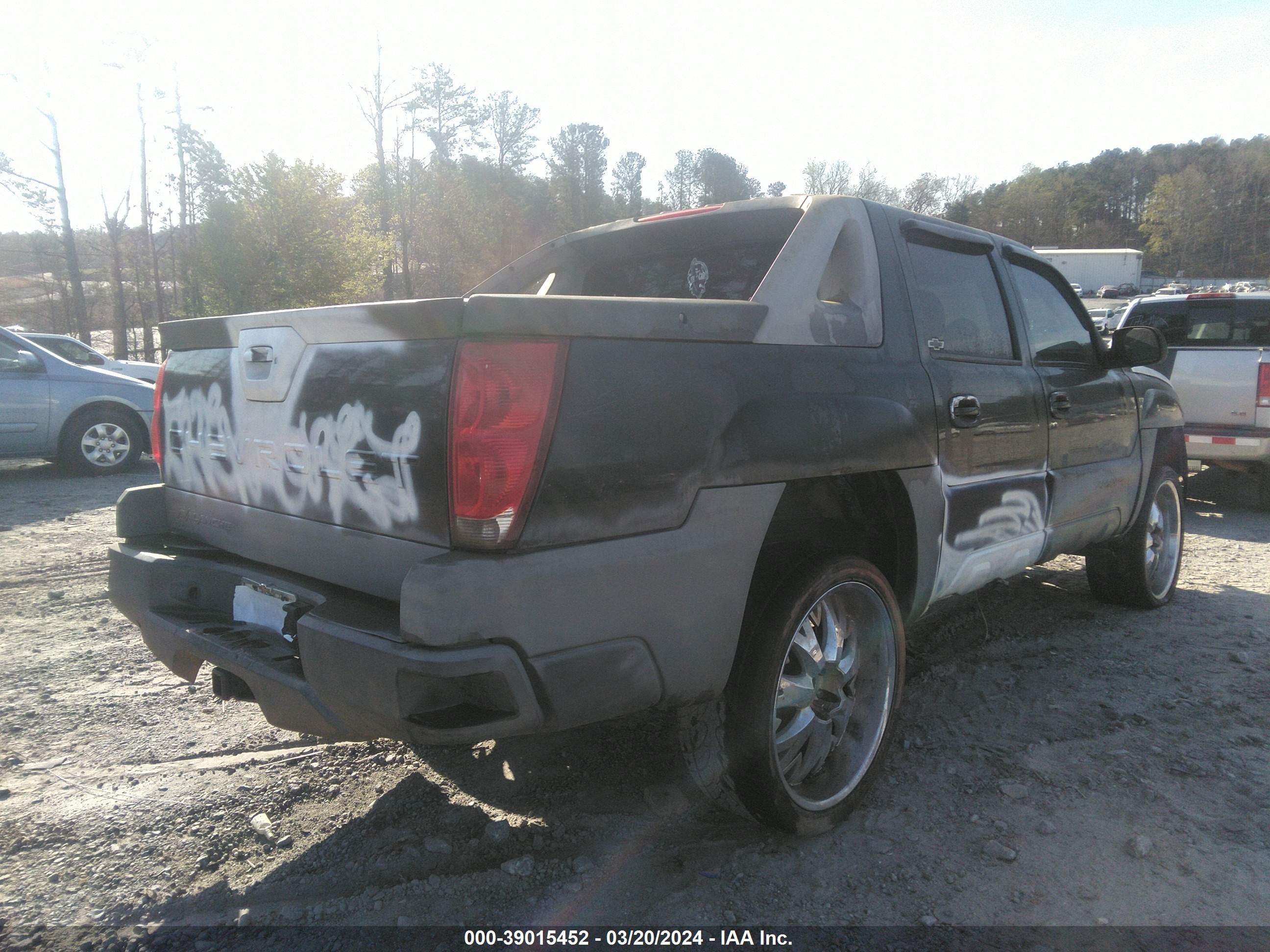 Photo 3 VIN: 3GNEK13T03G178302 - CHEVROLET AVALANCHE 