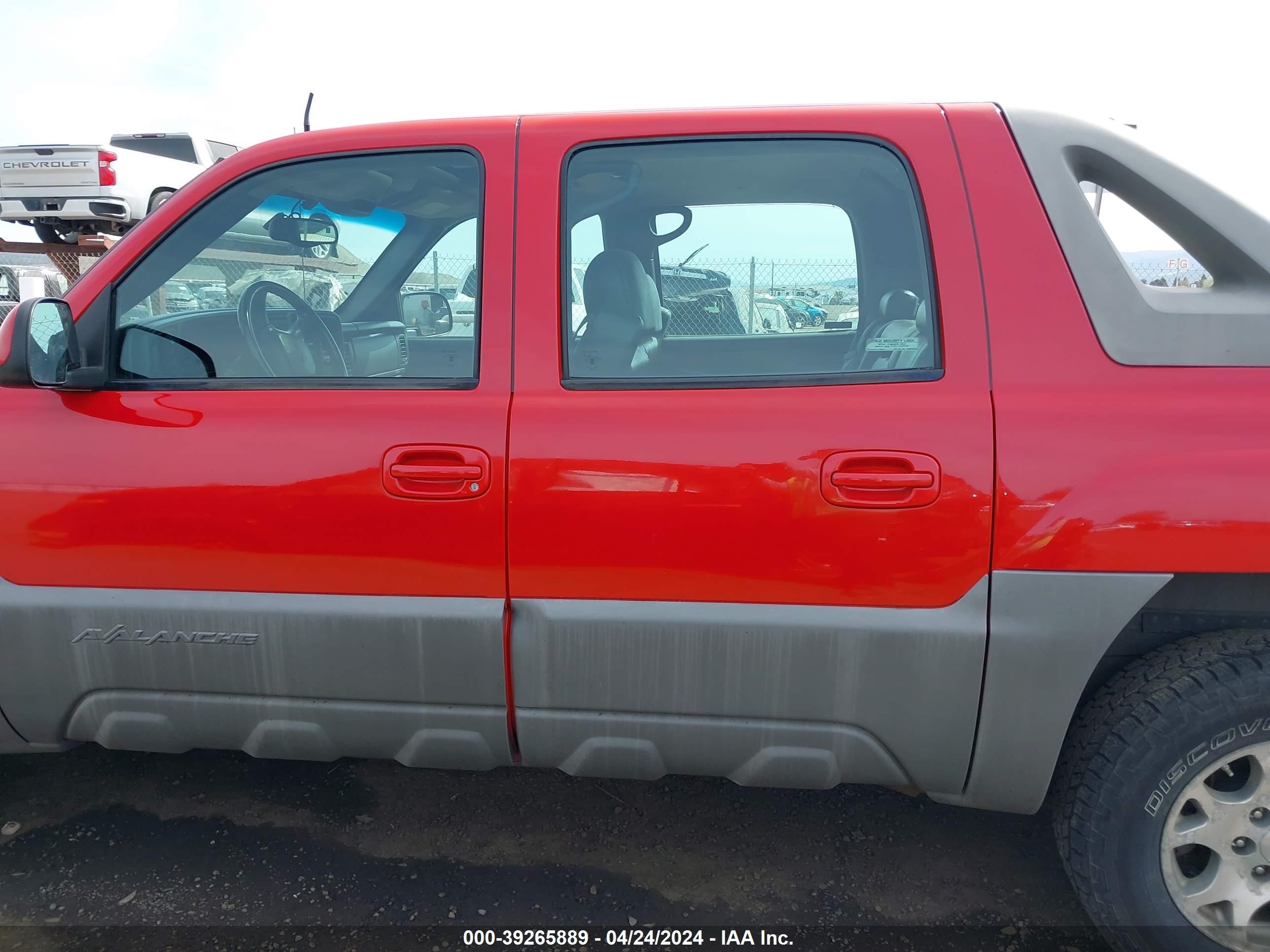 Photo 14 VIN: 3GNEK13T12G107348 - CHEVROLET AVALANCHE 