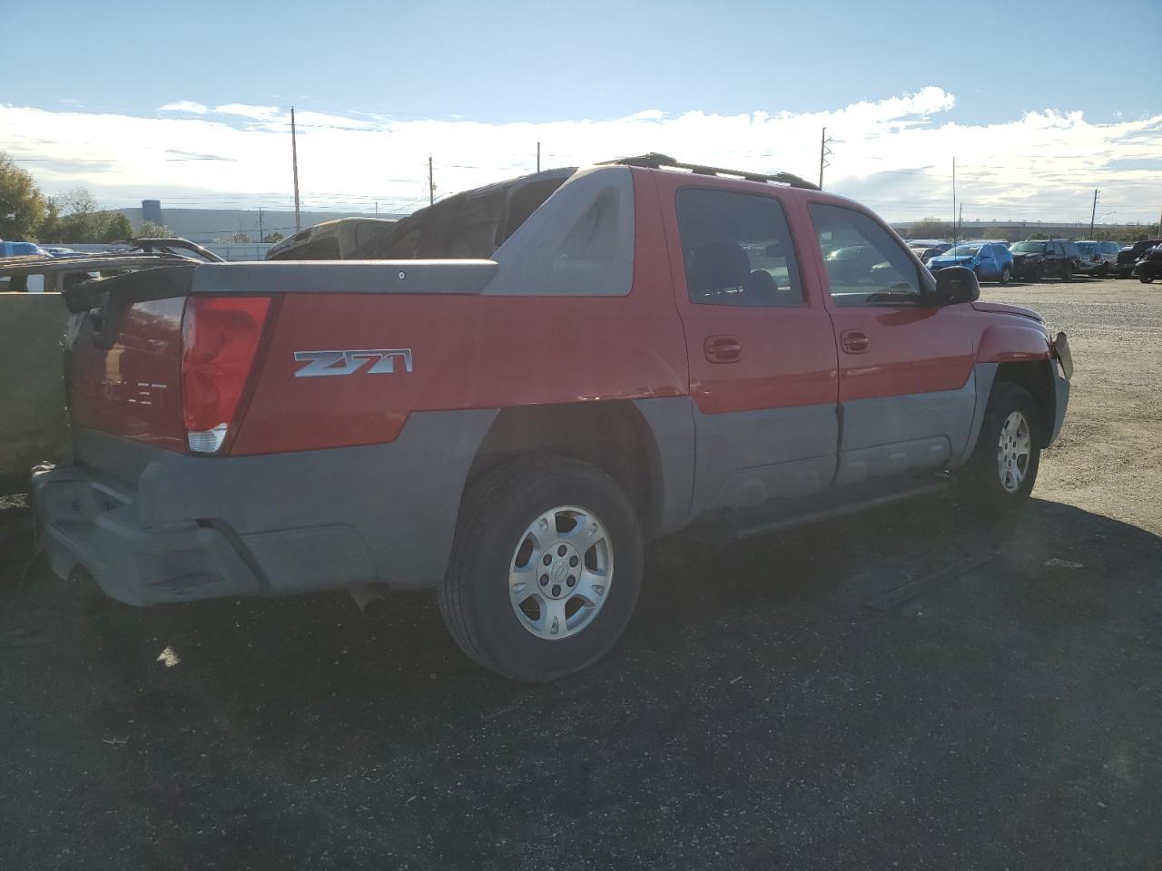 Photo 3 VIN: 3GNEK13T12G111884 - CHEVROLET AVALANCHE 