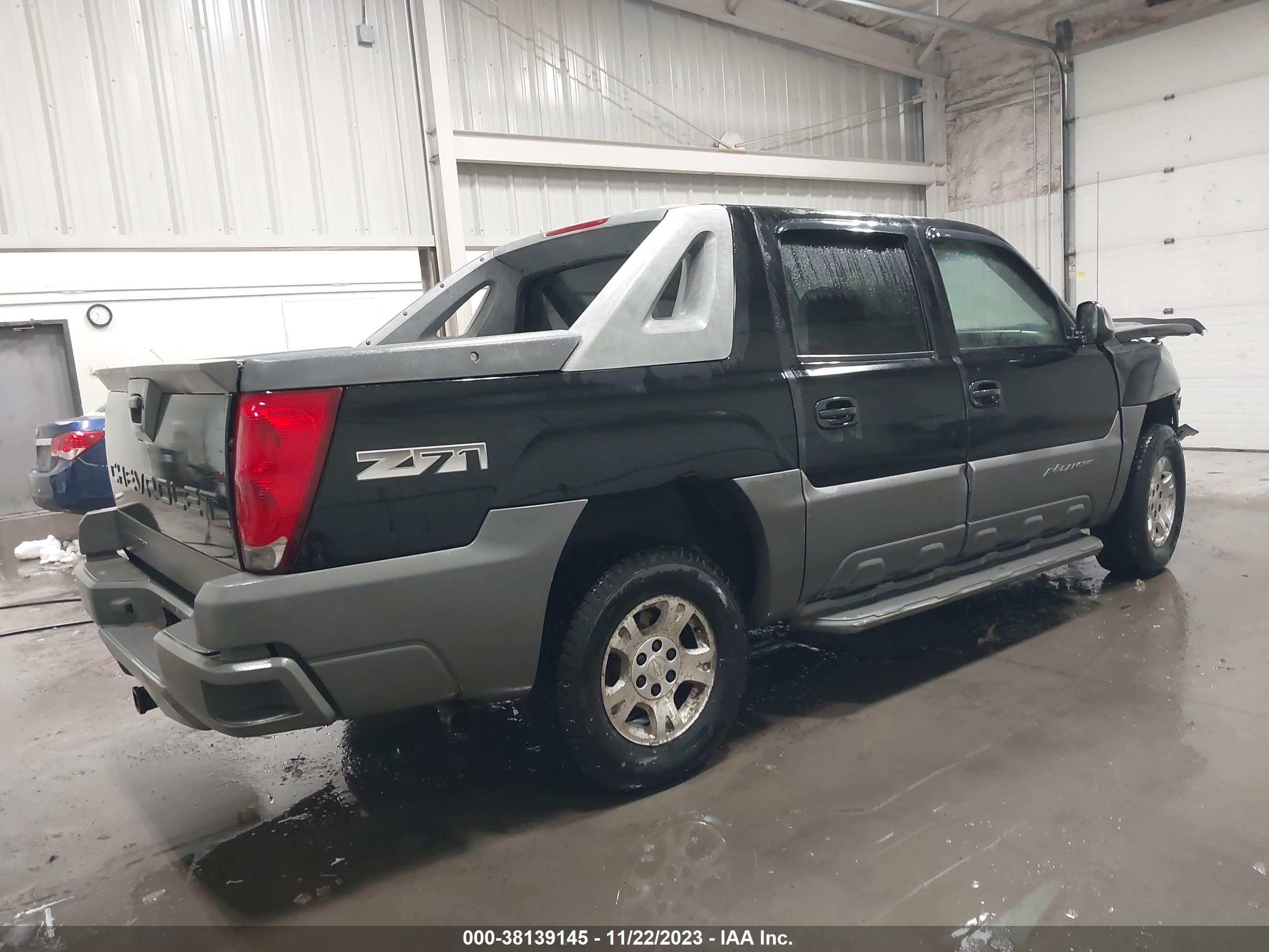 Photo 3 VIN: 3GNEK13T12G284448 - CHEVROLET AVALANCHE 