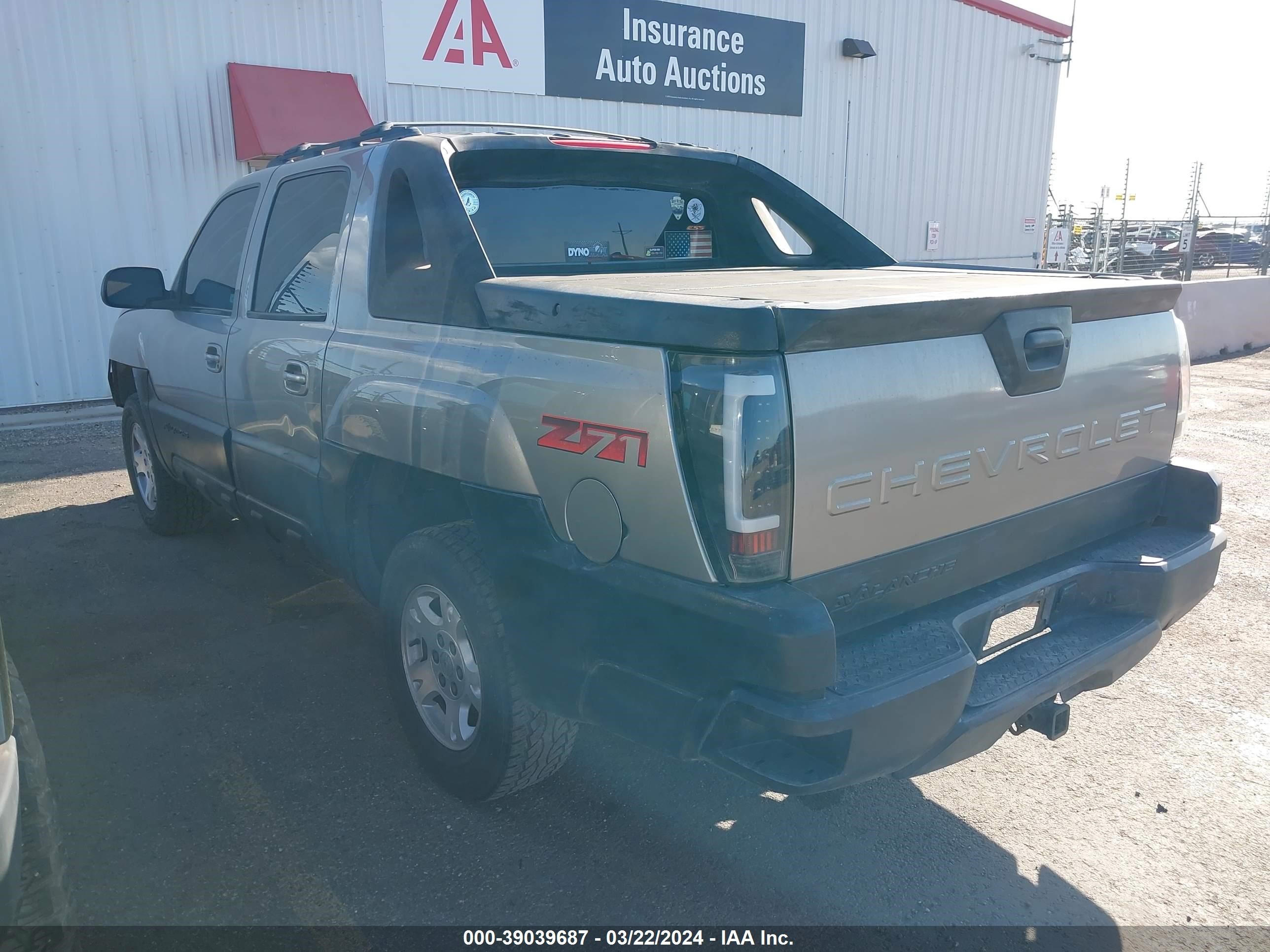 Photo 2 VIN: 3GNEK13T12G363523 - CHEVROLET AVALANCHE 