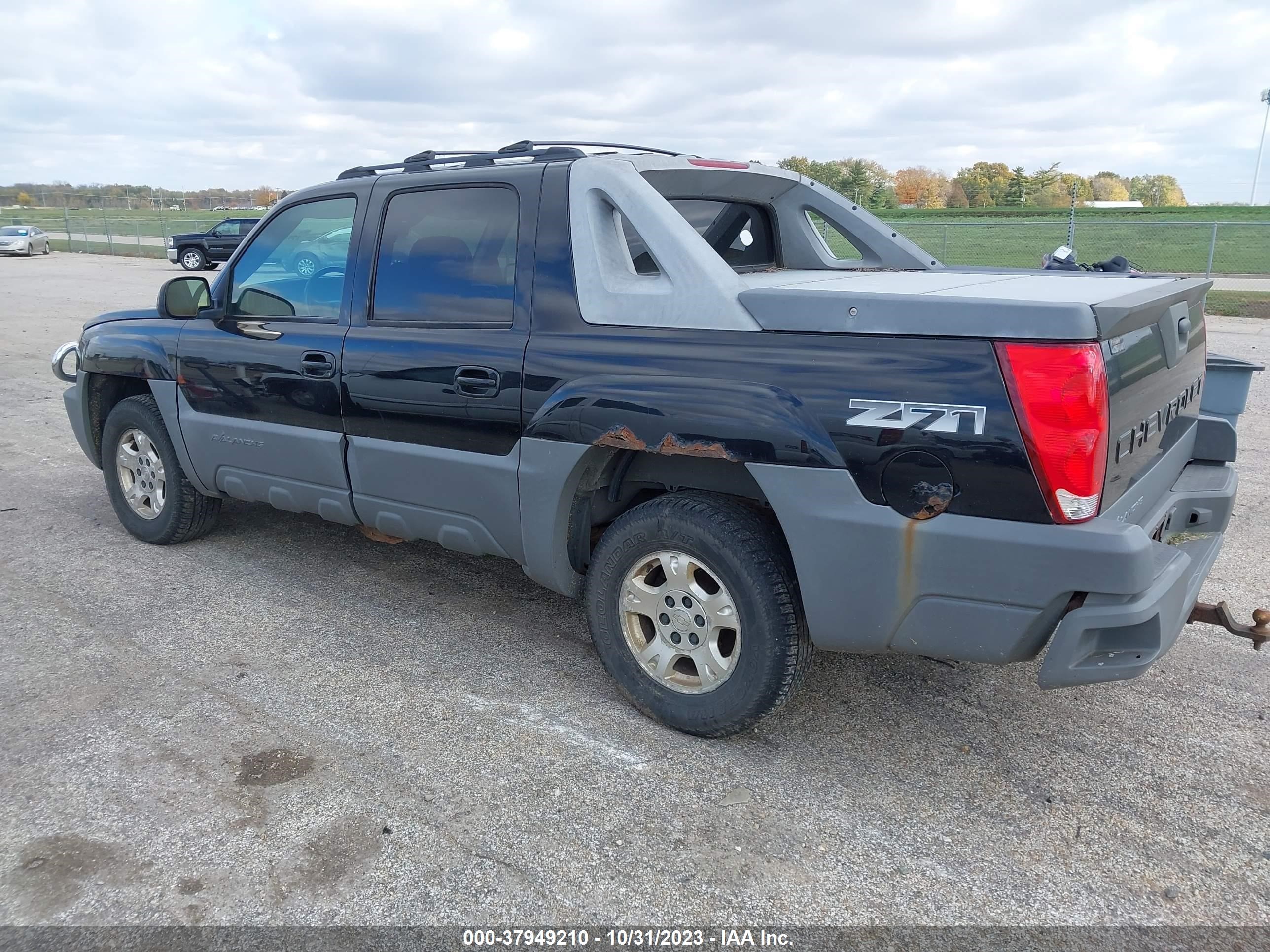 Photo 2 VIN: 3GNEK13T32G241648 - CHEVROLET AVALANCHE 