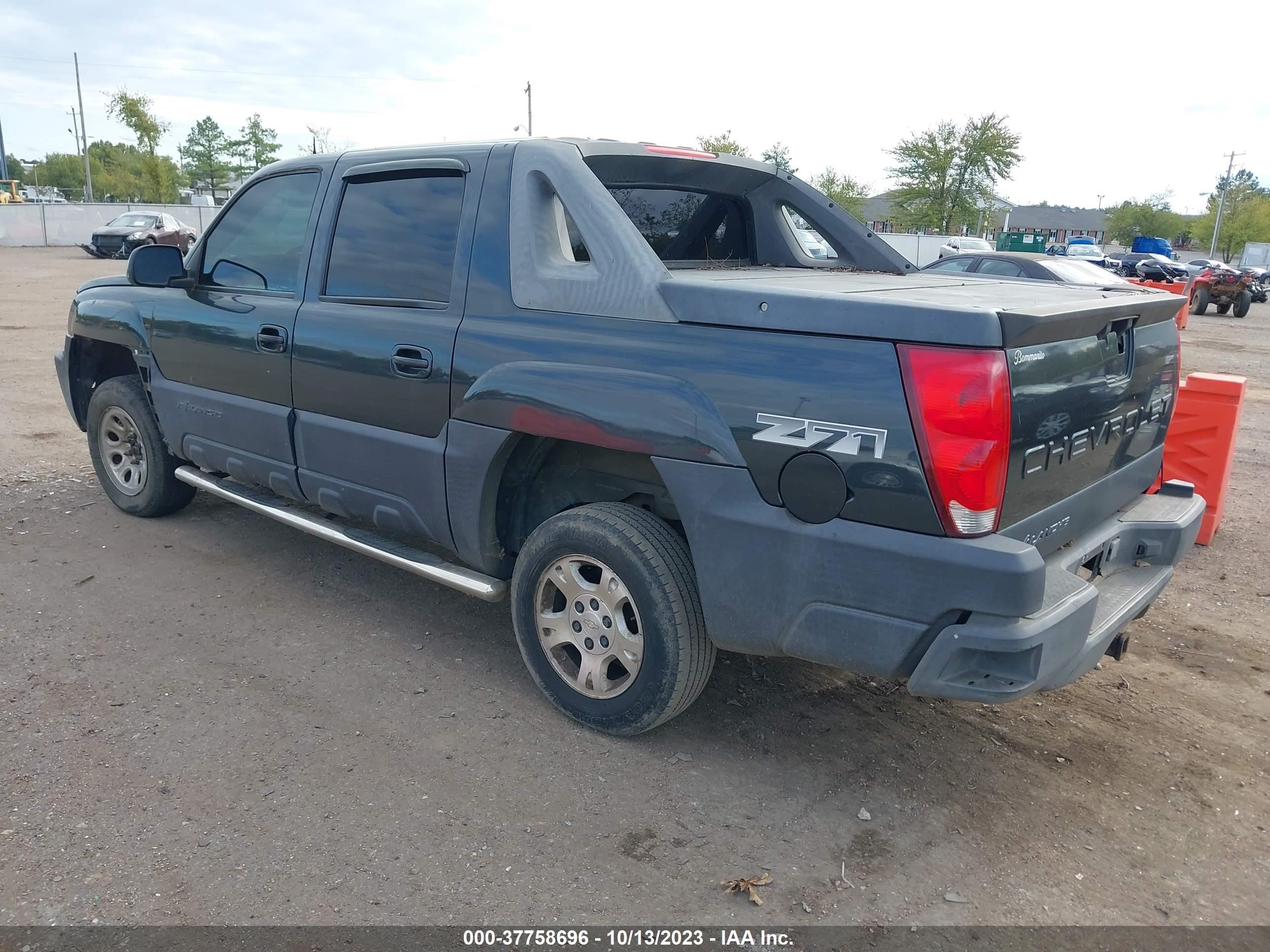 Photo 2 VIN: 3GNEK13T53G306890 - CHEVROLET AVALANCHE 